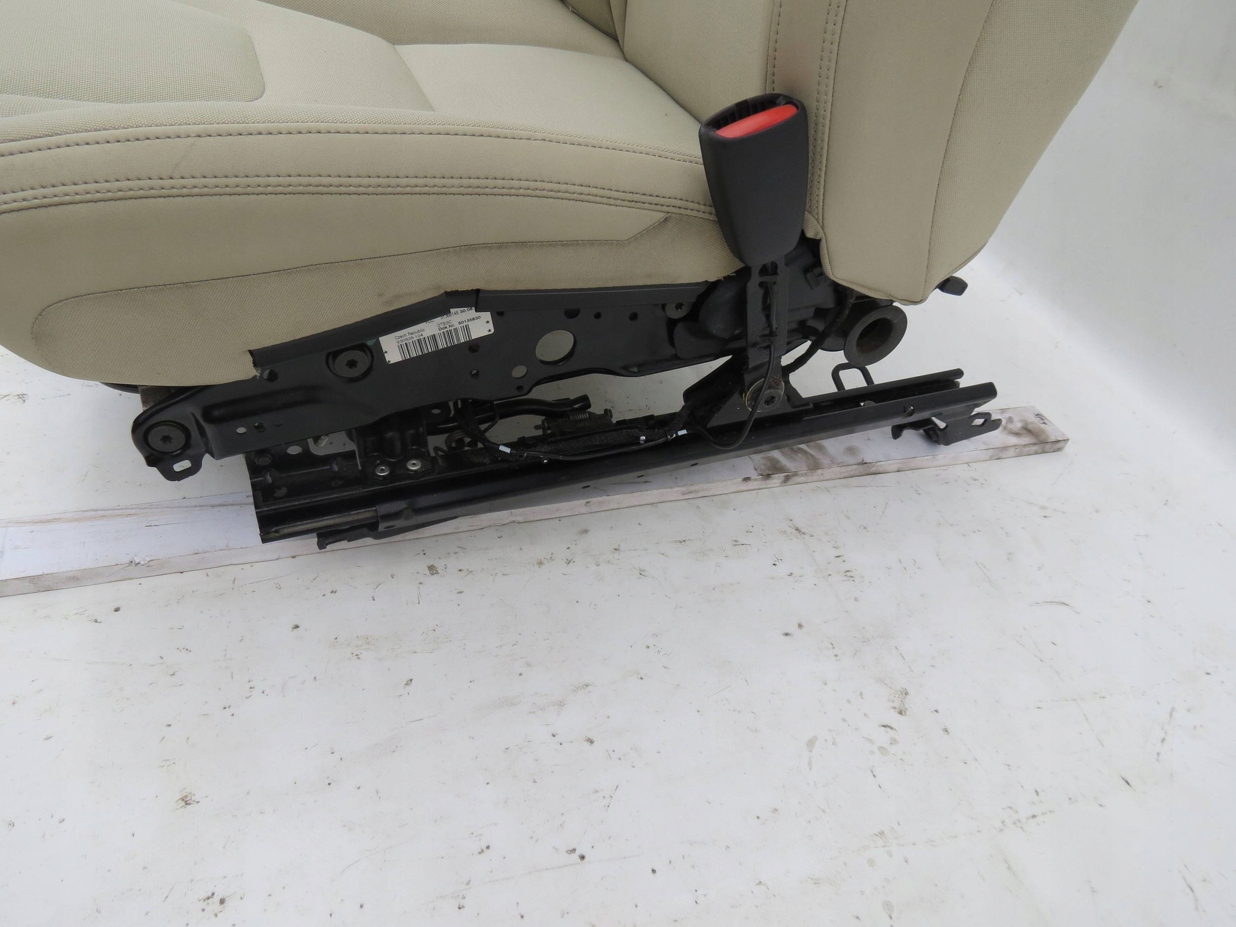 Sitz heck VOLVO S60 II V60 und 2.0D 163KM 31366145