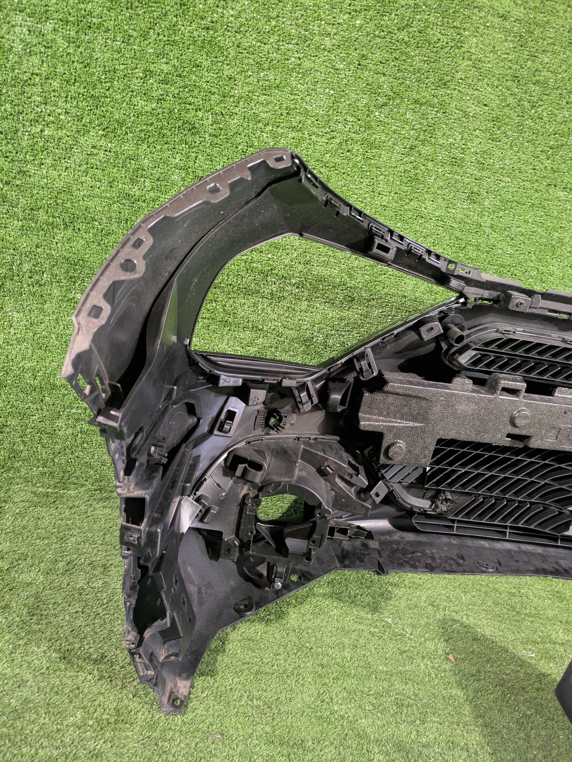 Frontstoßstange vorne CITROEN C4 III 20- NR.Z9647