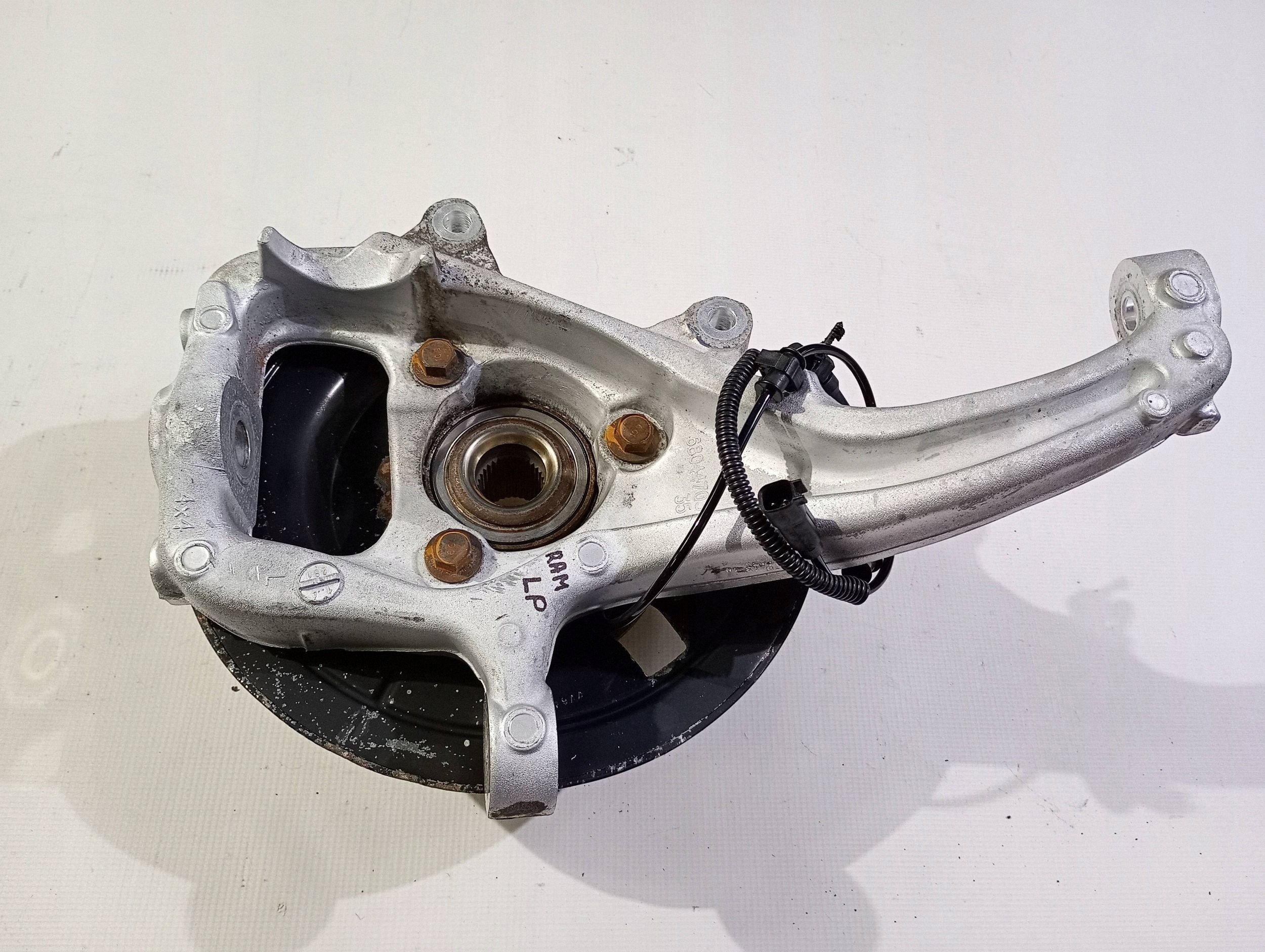 swing of the pivot wheels left front front left Dodge RAM 1500 2009-2018