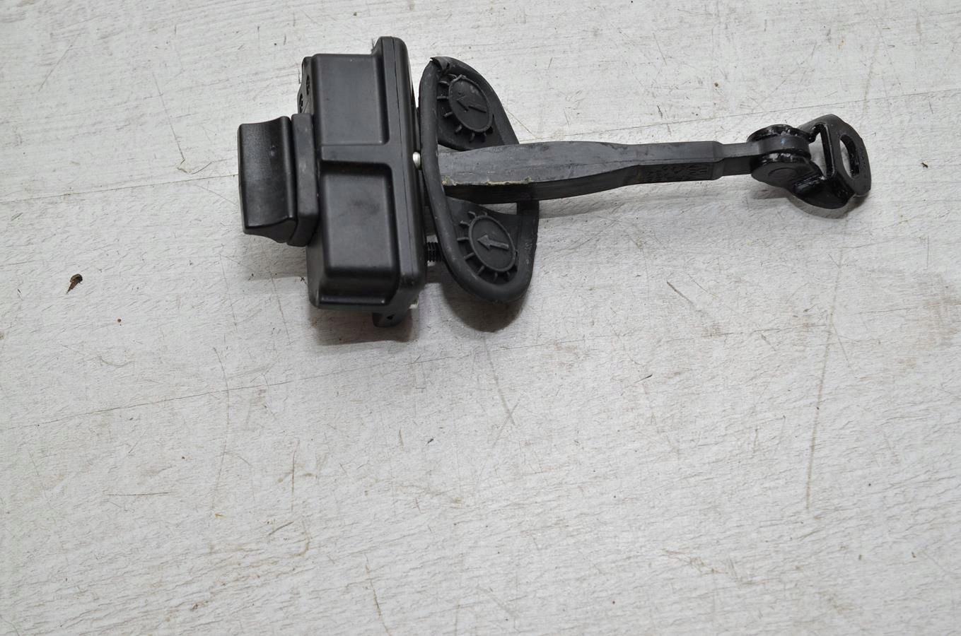 limiter door left rear part Alfa Romeo Giulia