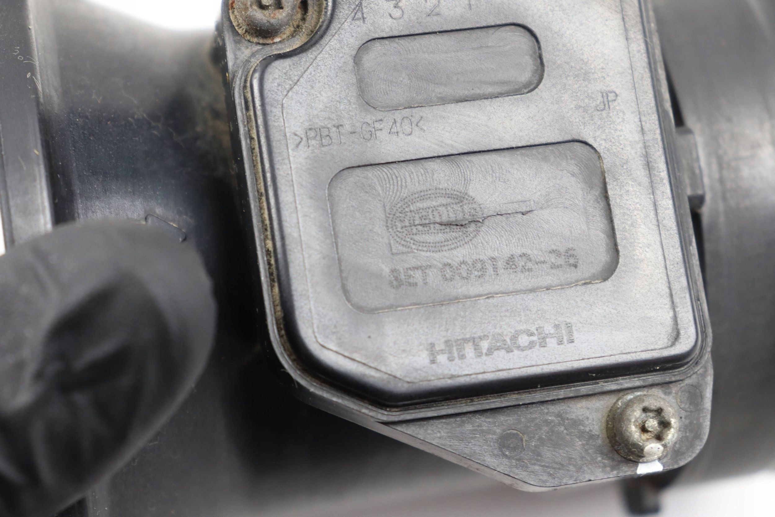 VW GOLF IV AUDI A3 8L flow meter 1.6B HITACHI 8ET009142-26