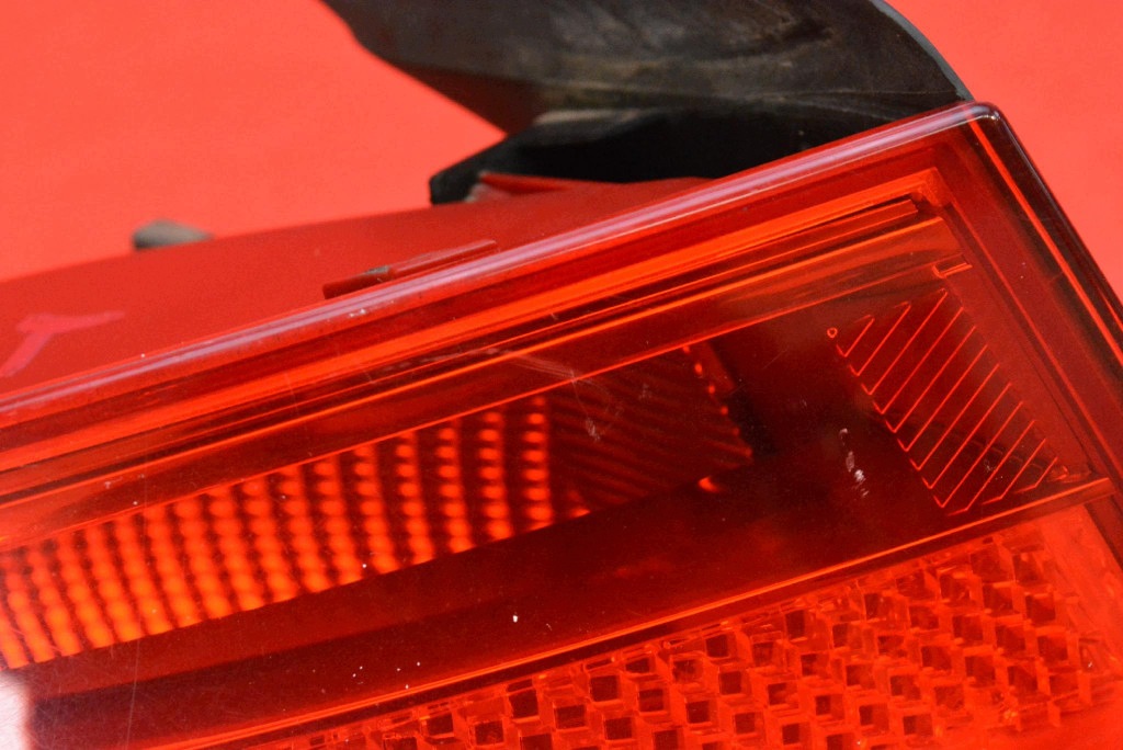 light left rear part rear 8K5945095D AUDI A4 B8 sedan 07-11