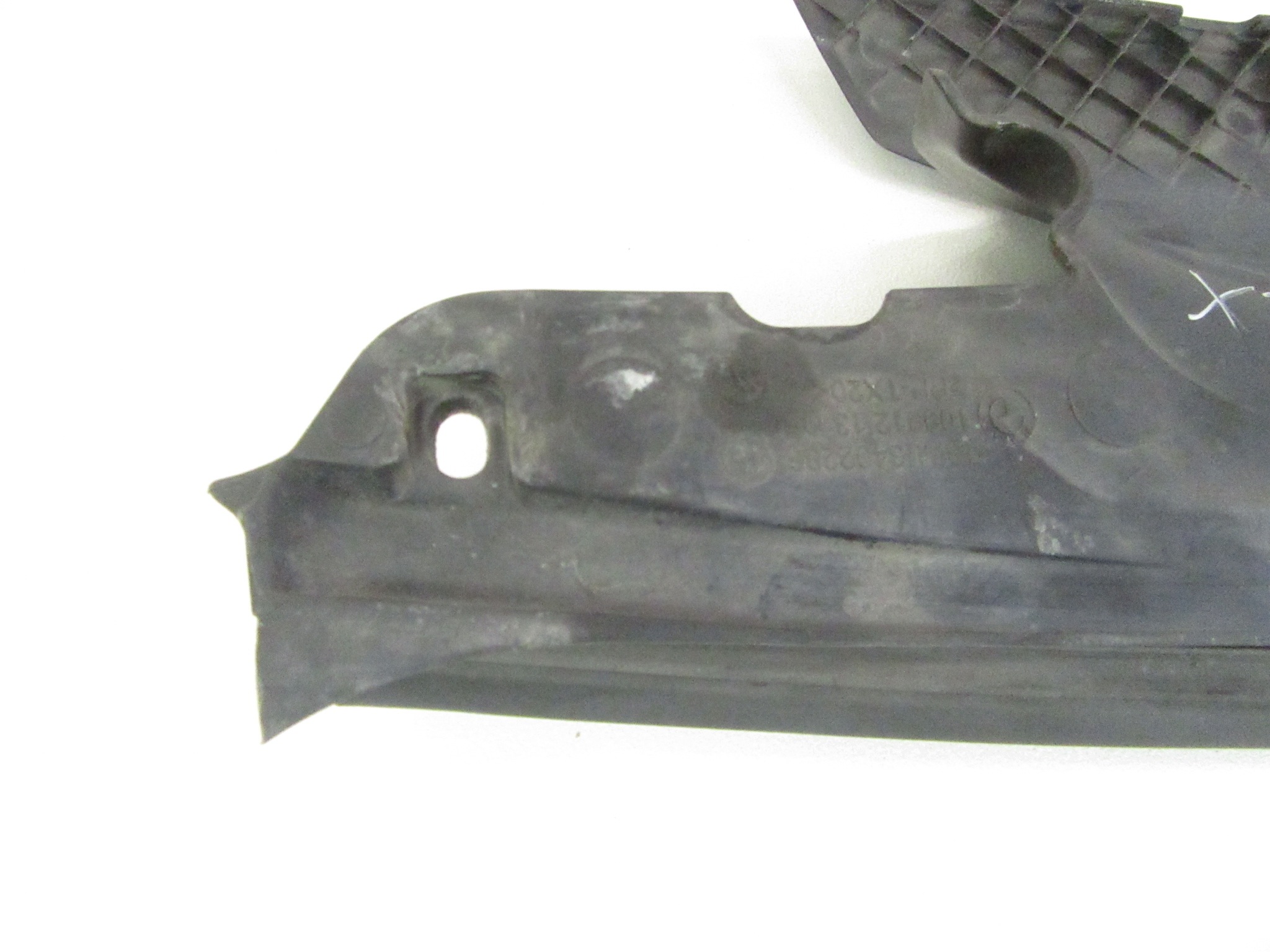 intake drain cover air BMW e83 X3 M57N M57N2