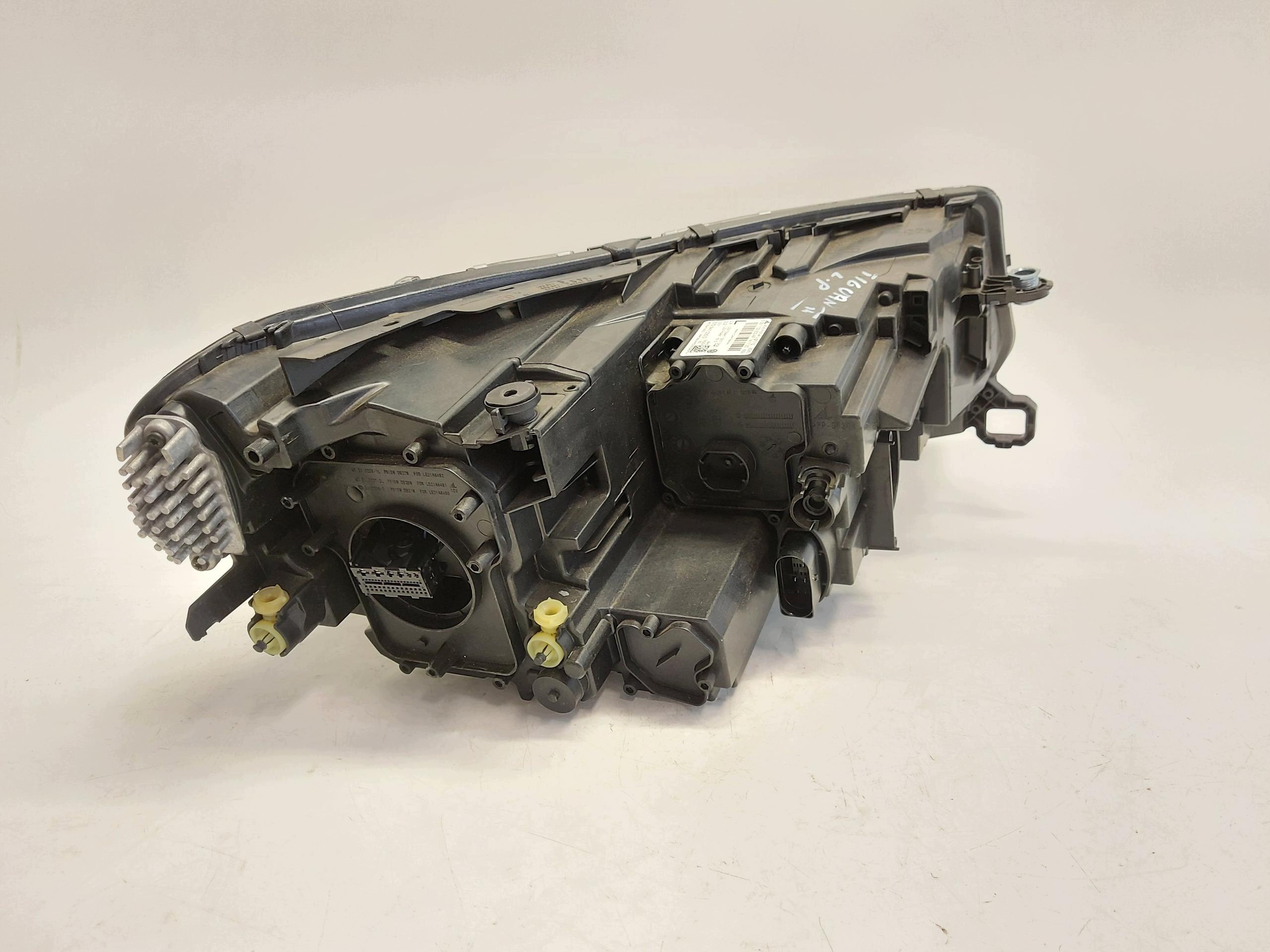 VW Tiguan III 571 2025r. light left front 572941035D RHD
