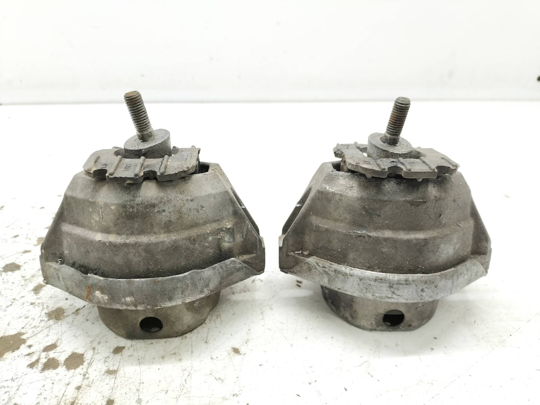 engine mount KOMPLET 4.4 V8 Bmw Seria 6 II (2003-2010) E63/64