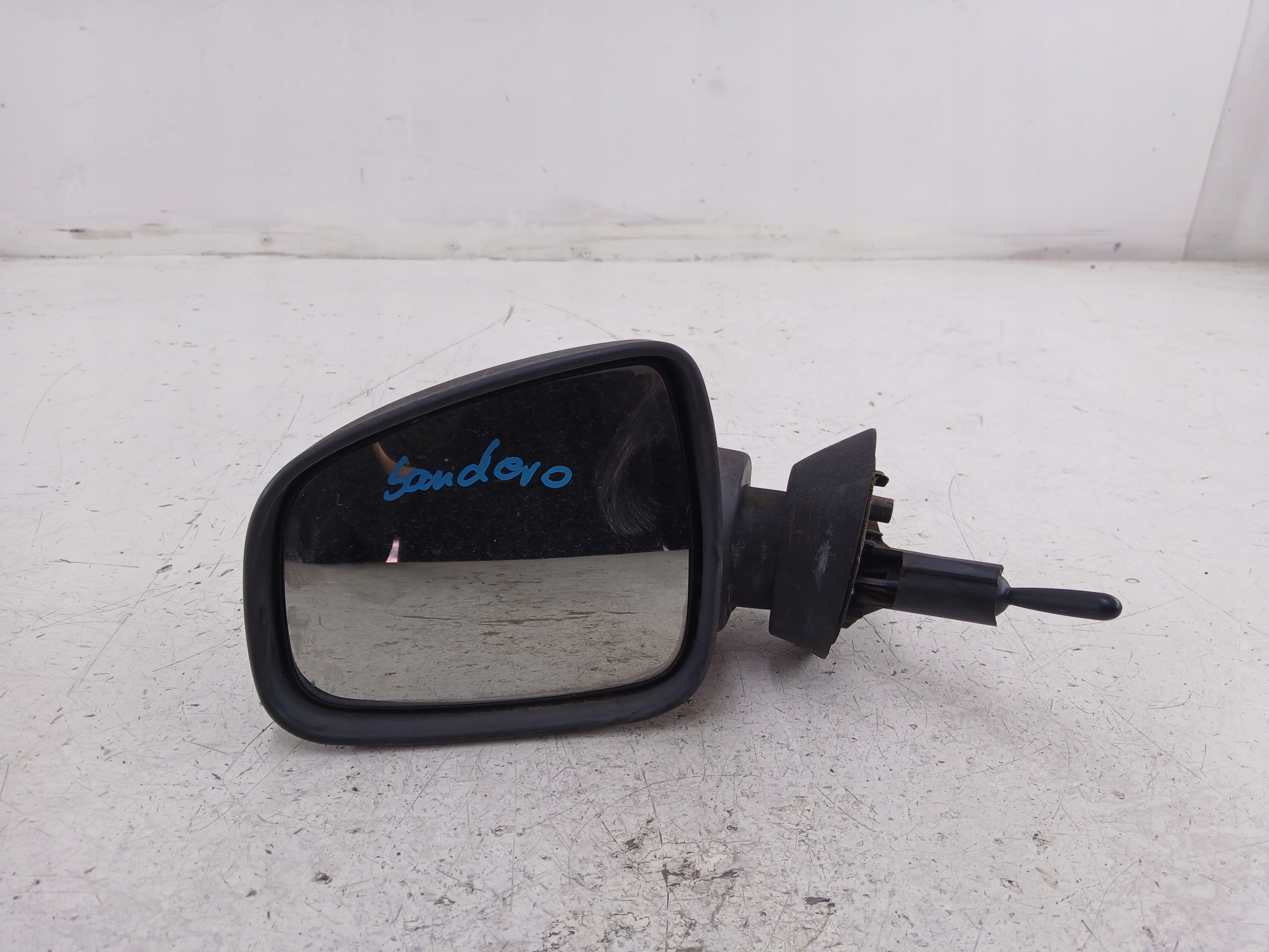 DACIA SANDERO mirror left manually