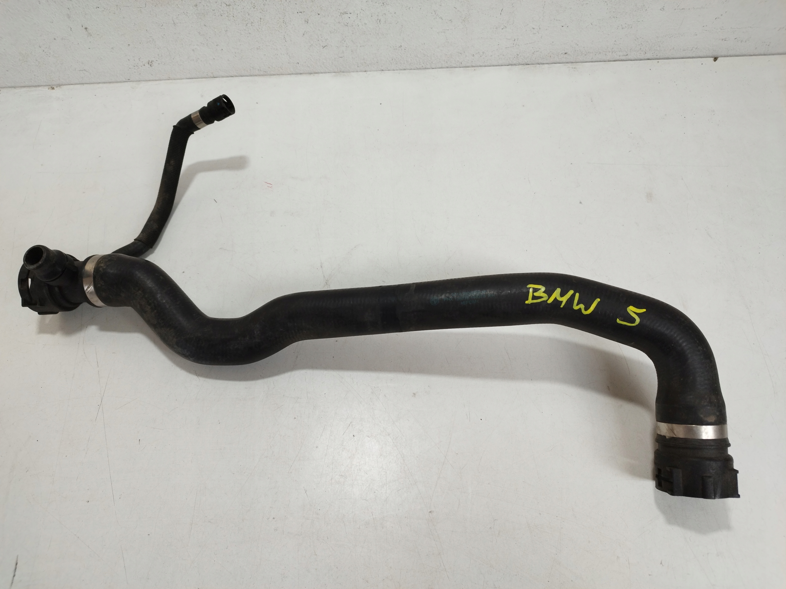 BMW 5 F07 F10 F11 водопровод 17127809818-04