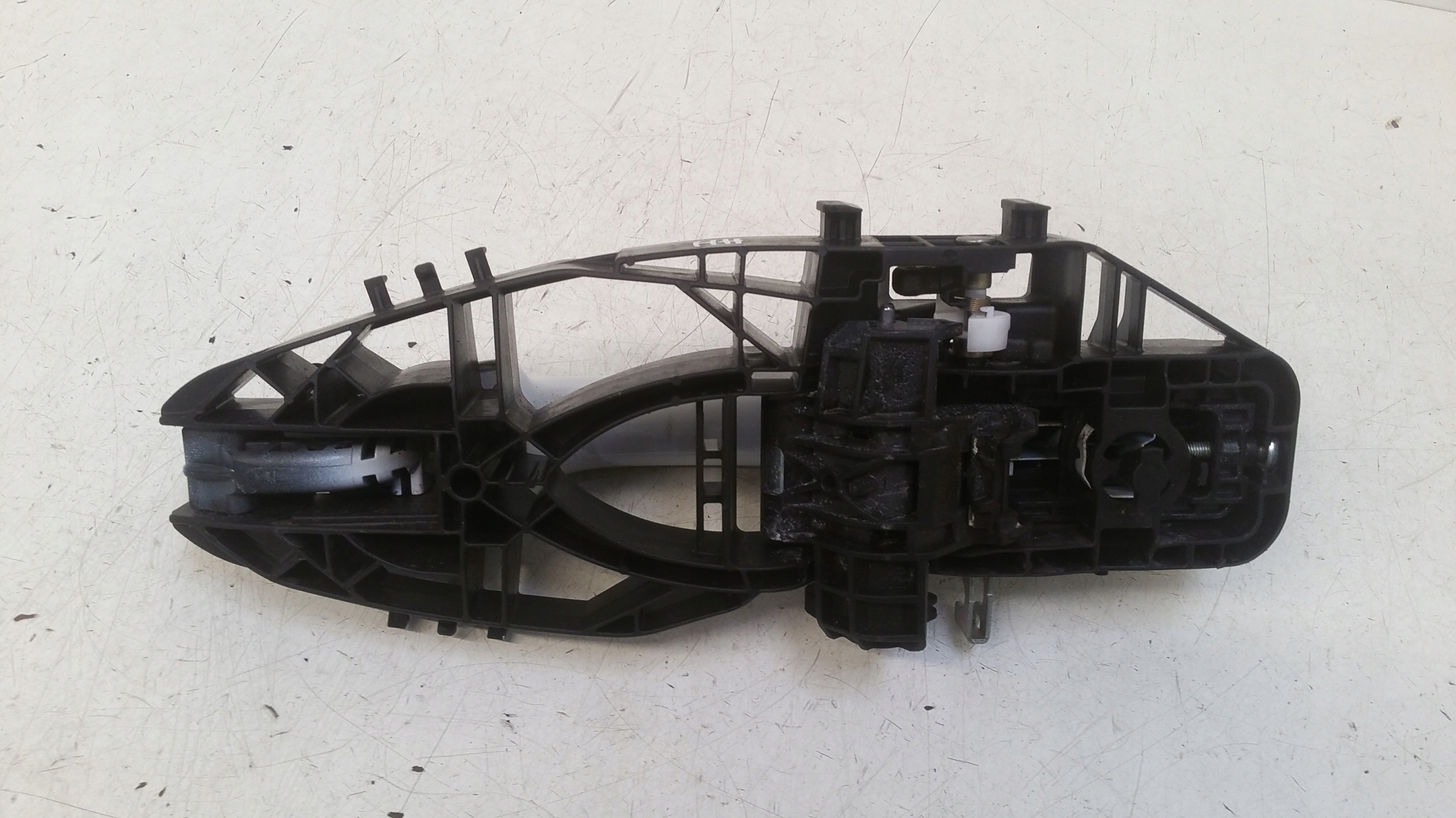 handle left rear part HH Ford Fiesta MK8