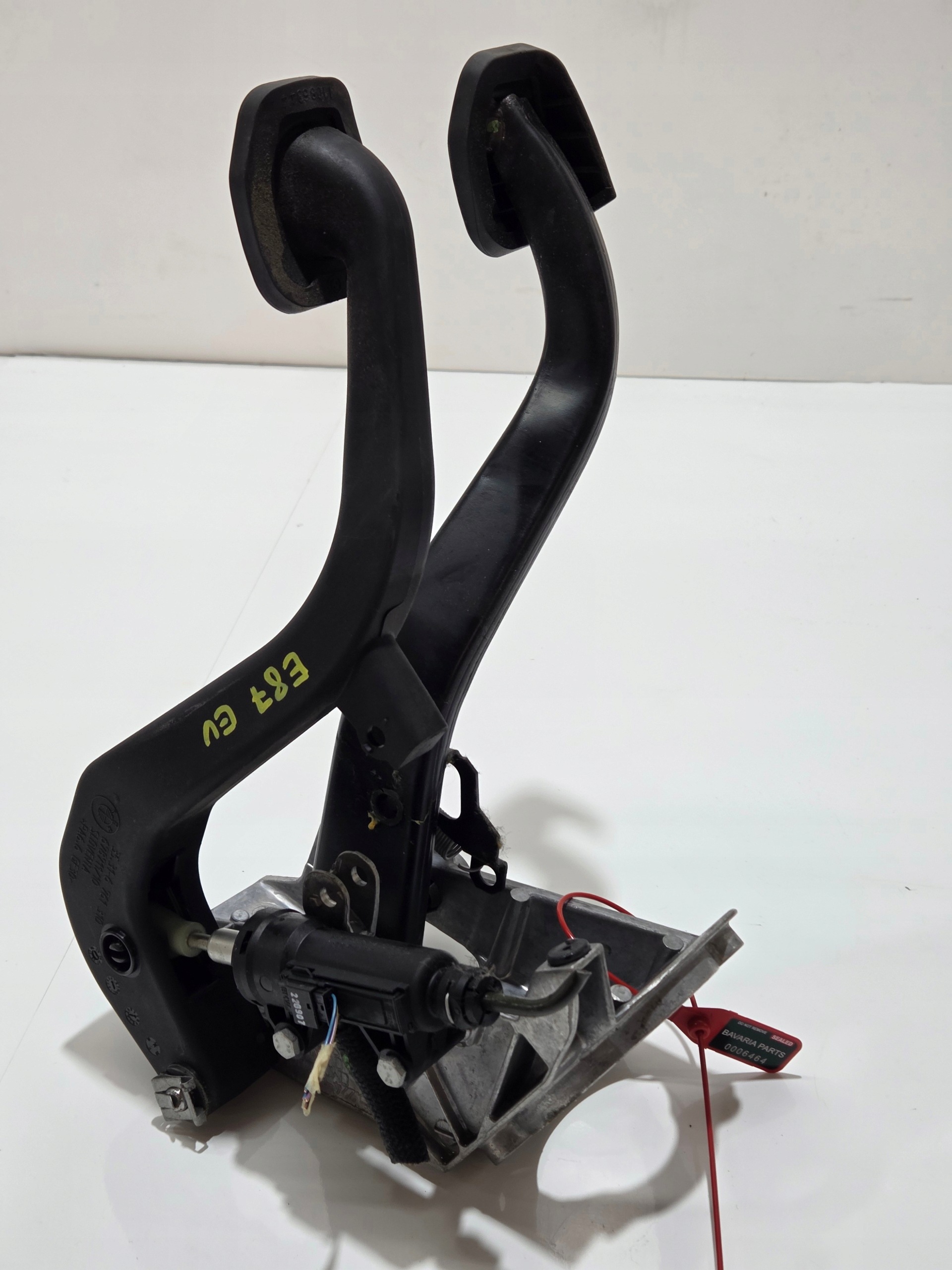 PEDAL kočnice kvačila BMW E87 EUROPA 6761310