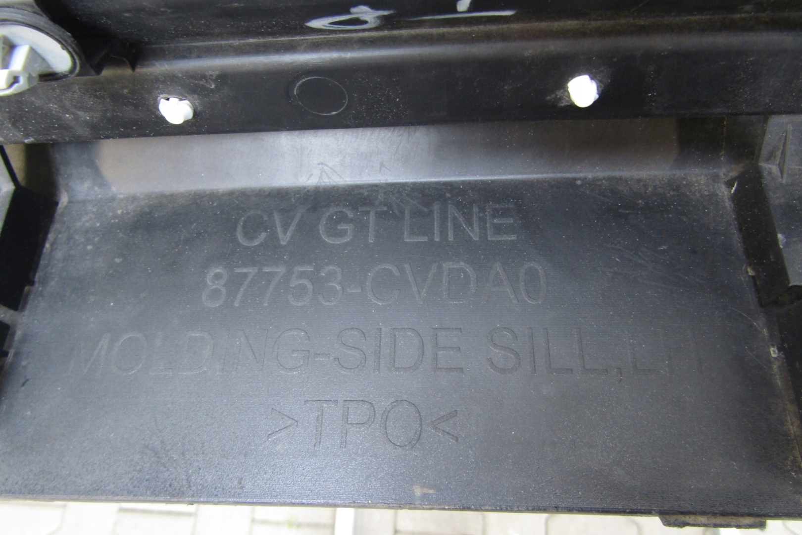 молдинг порога левый kia EV6 GT 21- 87753-CVDA0