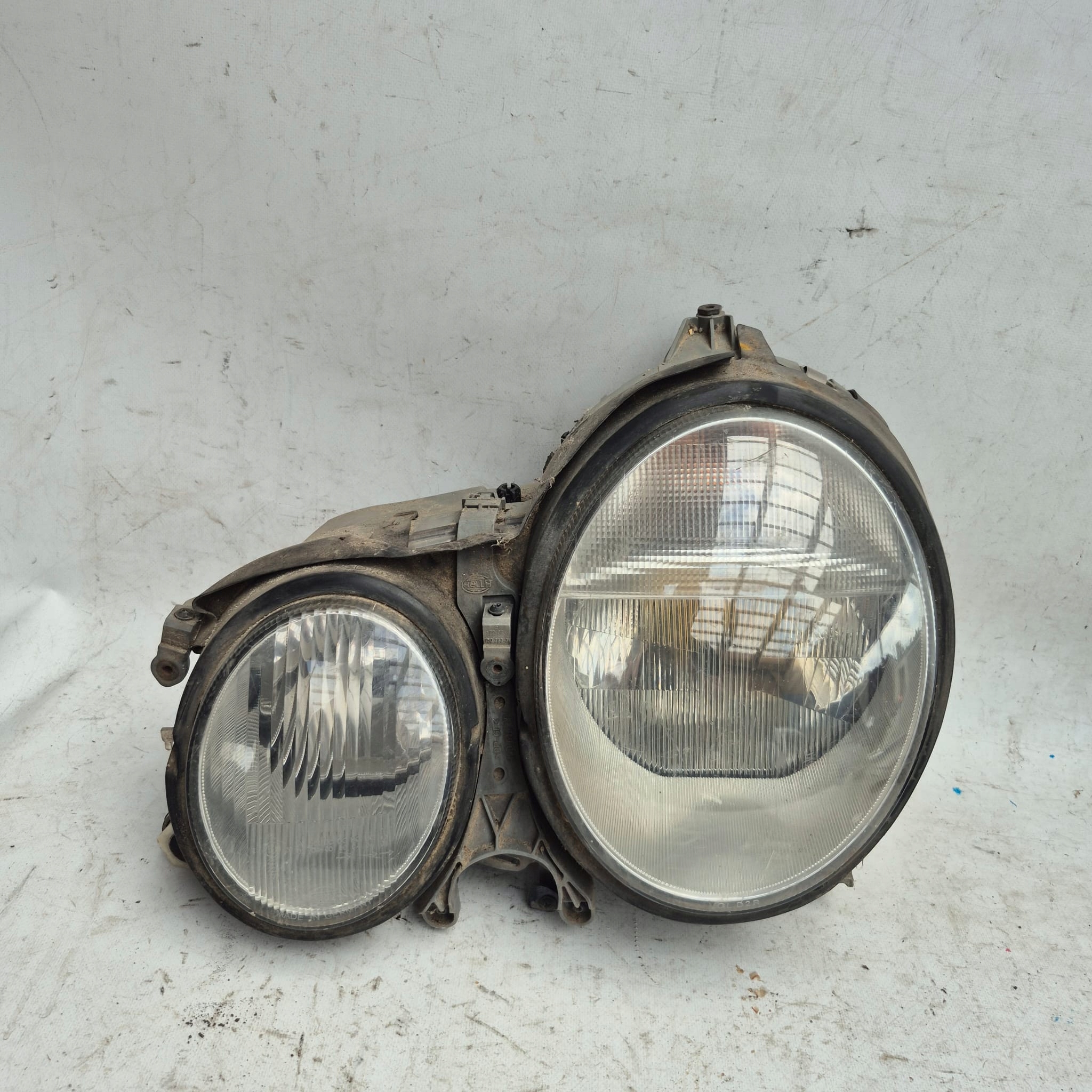 MERCEDES E KLASA W210 LIFT 99- light left front front