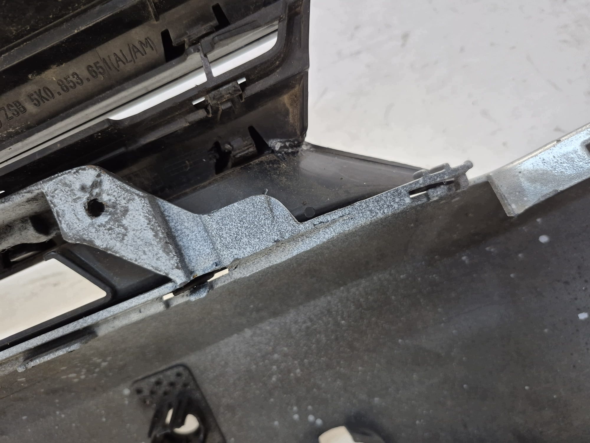 VW GOLF VI 6 KOMBI 09-13 bumper front front 4XPDC SPR 1K9807221