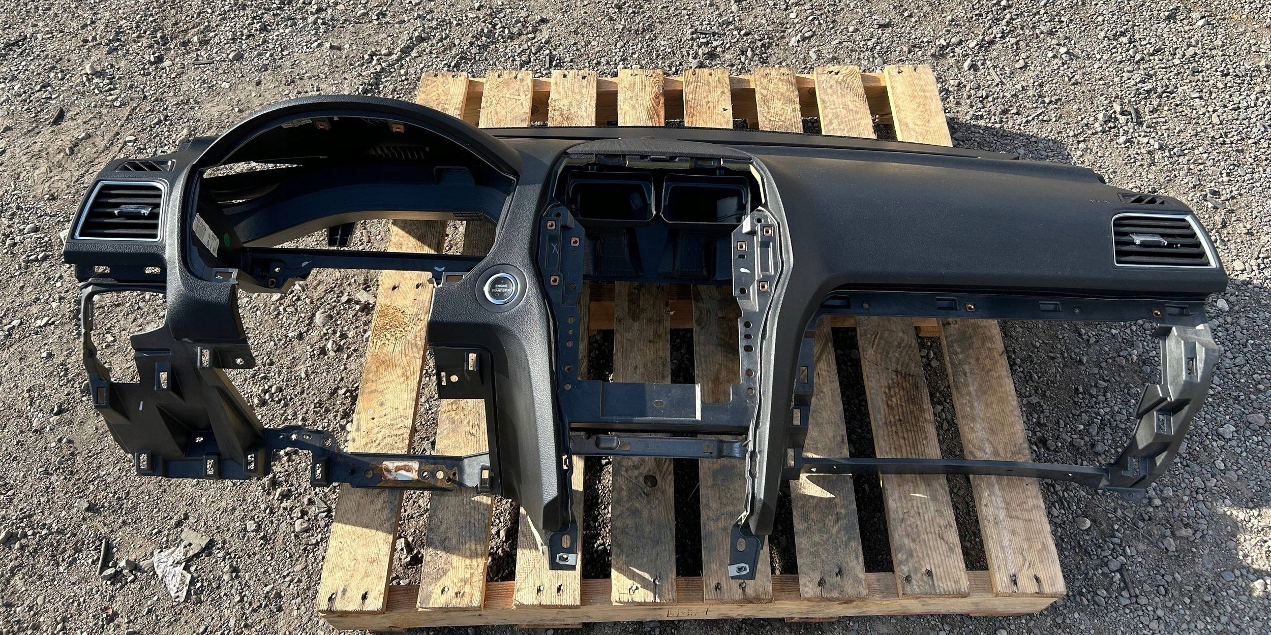 dashboard instrument panel console airbag powietrzna airbag Ford Explorer 2016