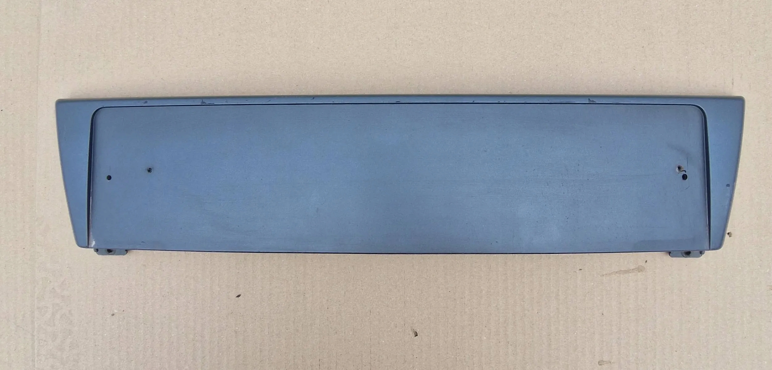 RAMKA TABLICY REJESTRACYJNEJ AUDI A3 S-LINE 04-08 ORYGINAŁ