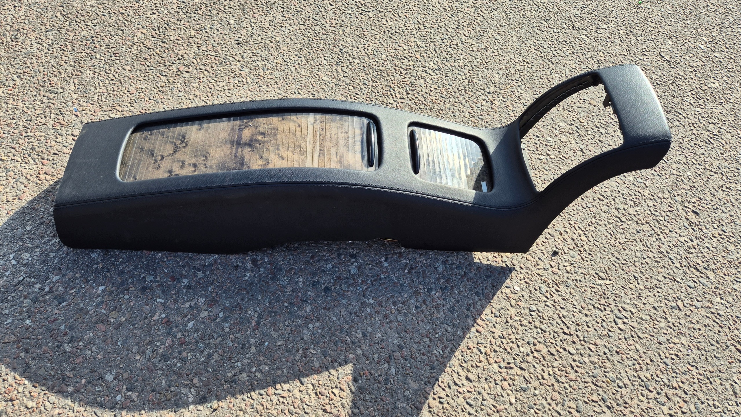 armrest TUNEL central rear part rear leather MERCEDES CLS W219 BDB!!