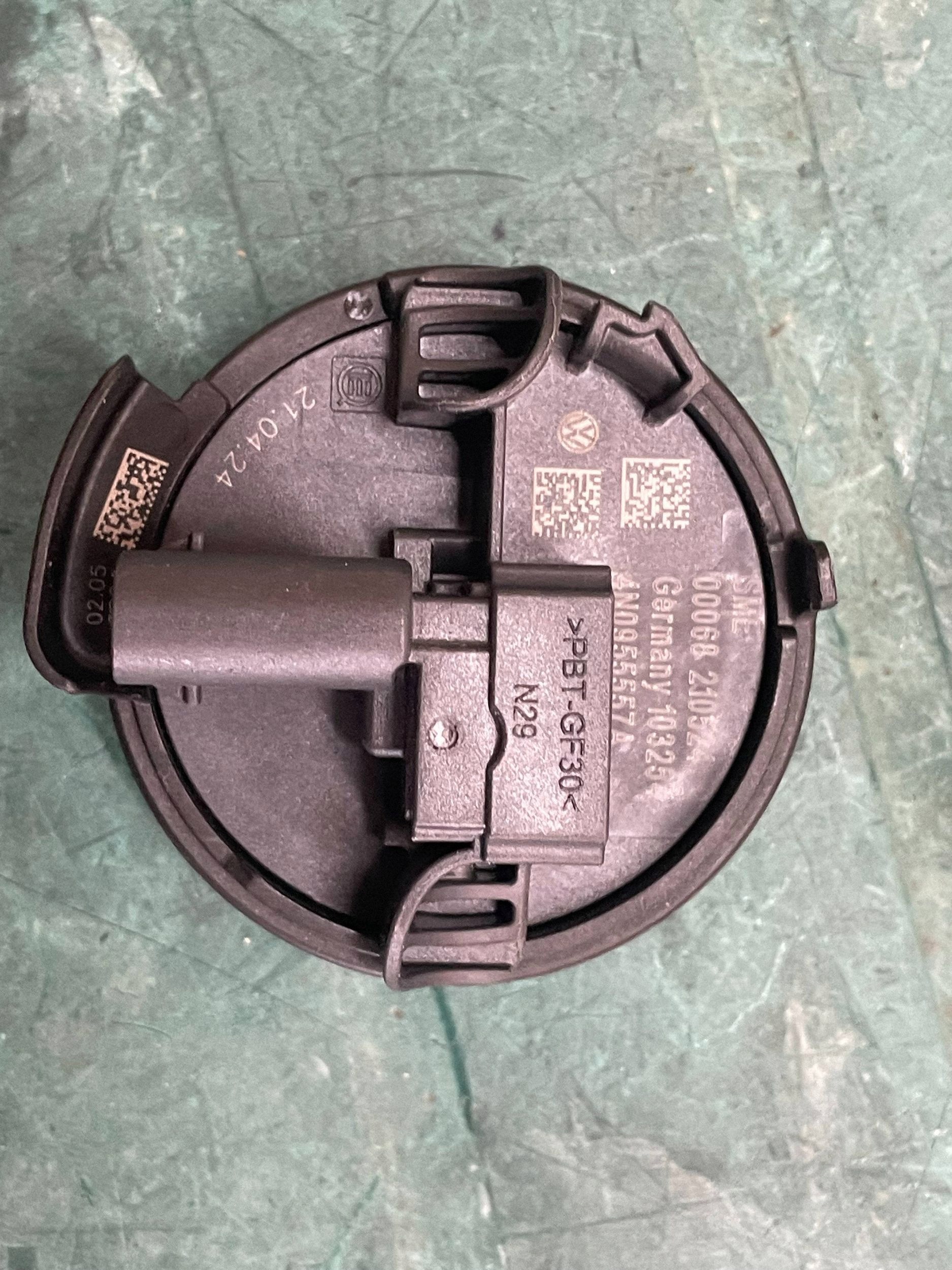 sensor ZDERZENIOWY (airbag) AUDI A6 S6 C8 4K 4N0955557 @A