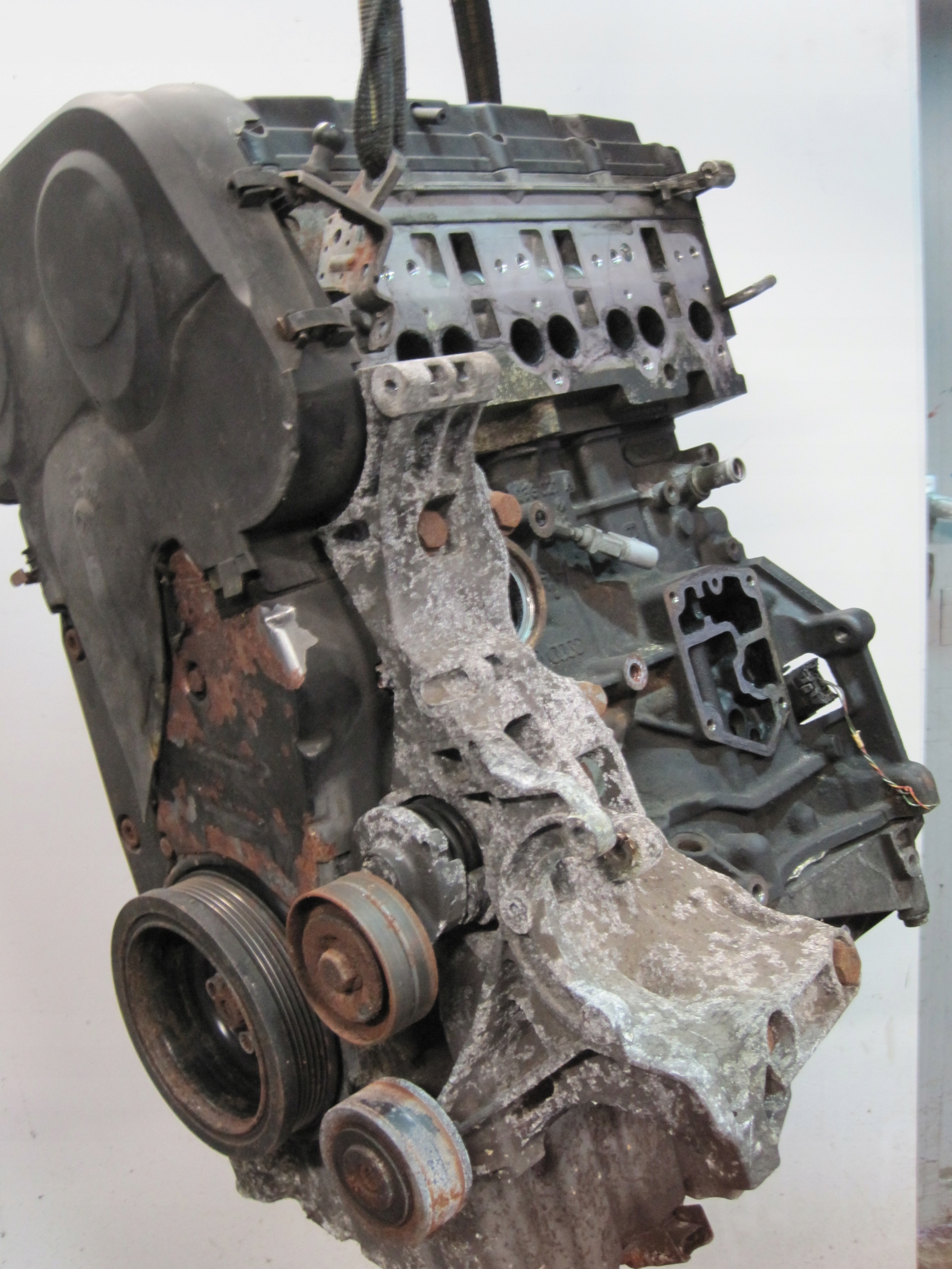engine motor VW AUDI SEAT SKODA 2.0 TDI BRE pillar