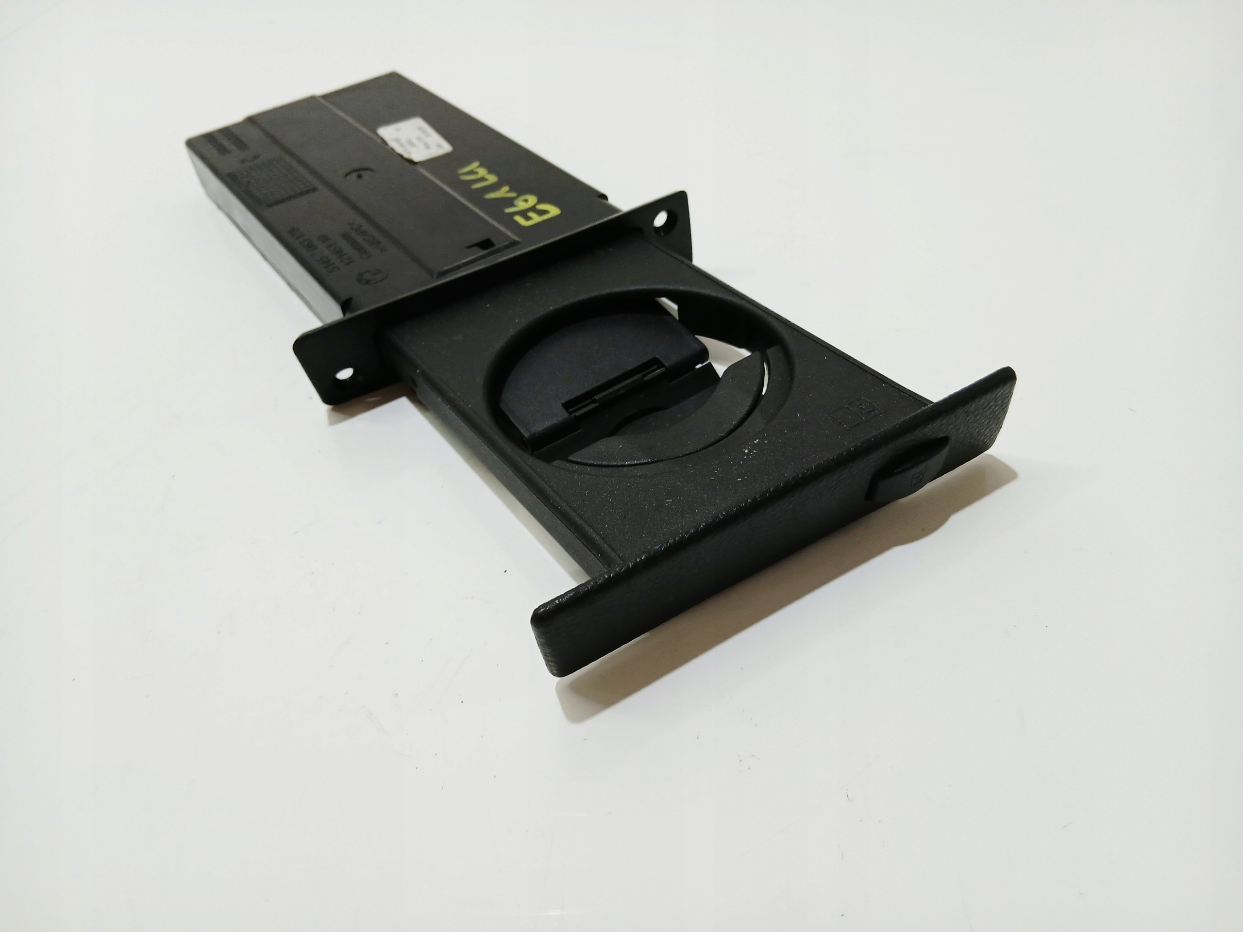 bracket for KUBEK CUP HOLDER BMW E60 E61 7063178 (0000117)