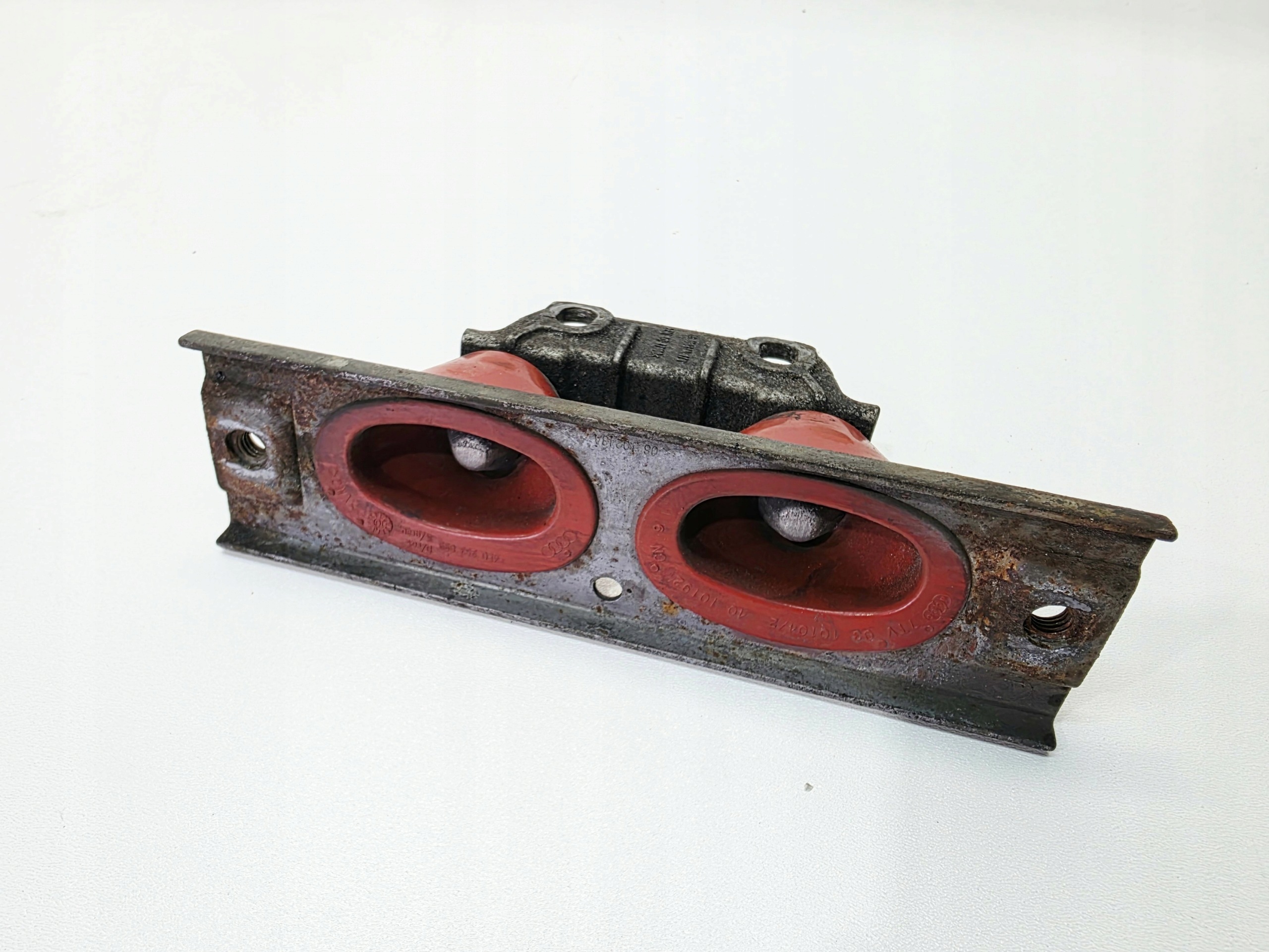 Support Poignée TLUMIKA de l’échappement AUDI A6 C6 4F0253099D ROT