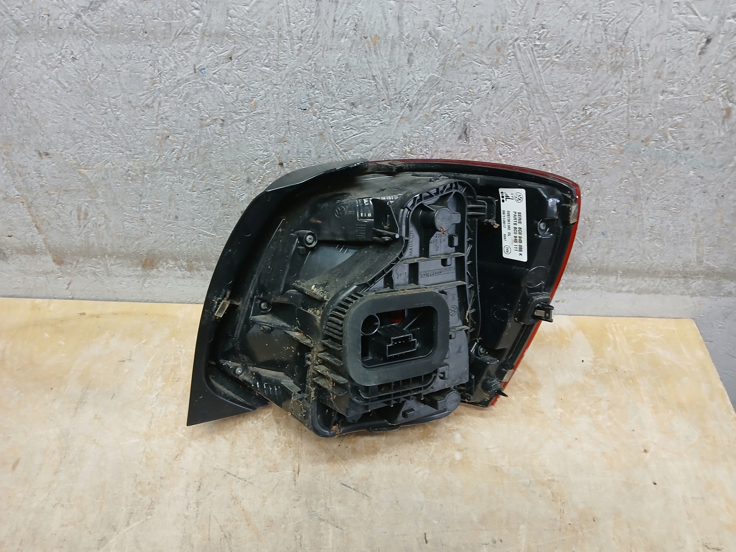 light rear part left VW POLO 6C 14-17 6C0945095K