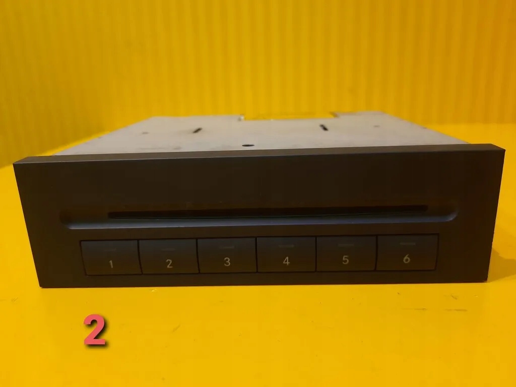 Mercedes E W211 W219 CD-чейнджер A2118700889