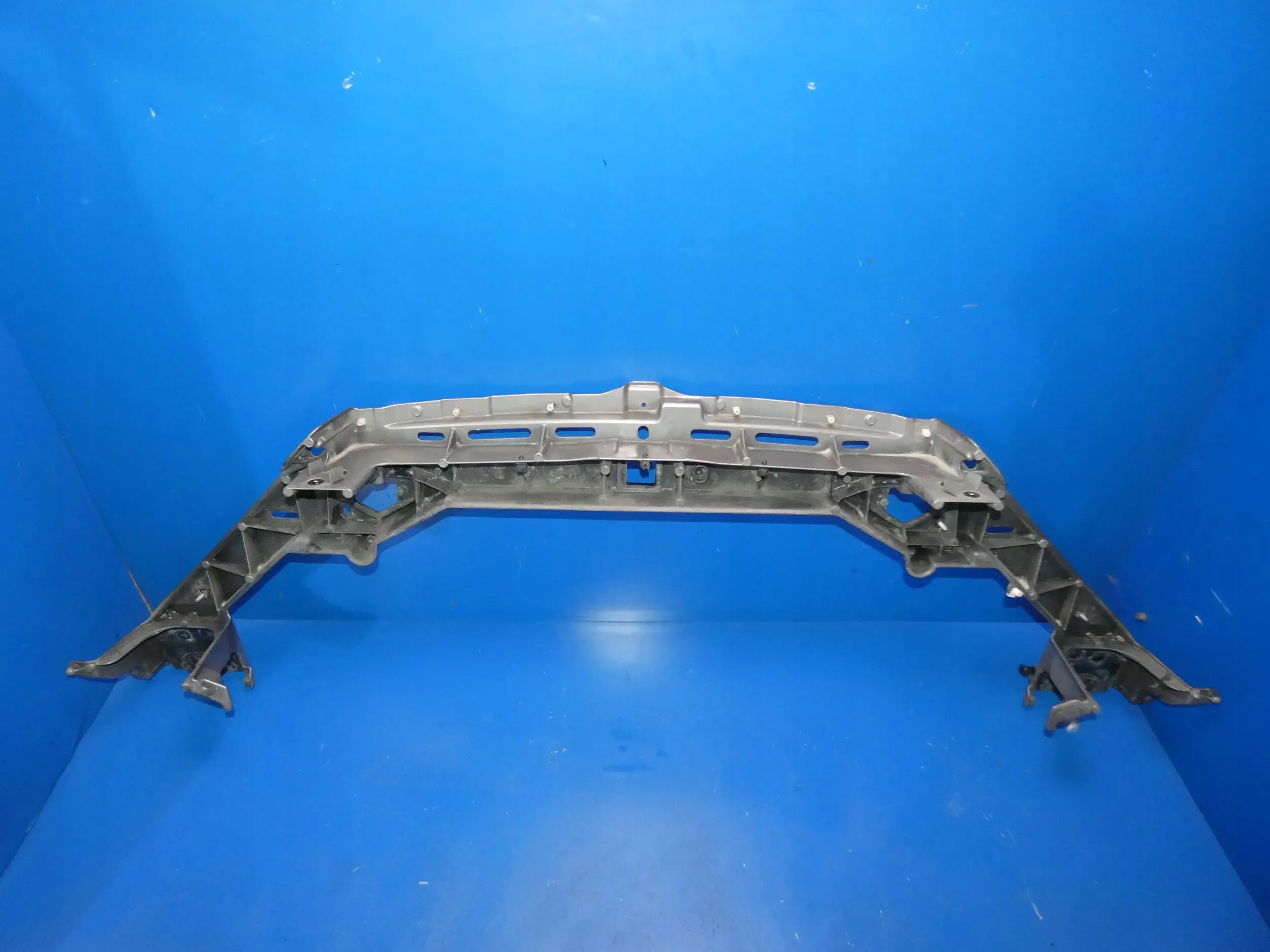 Jaguar XJ X351 PAS PRZEDNI WZMOCNIENIE CZOŁOWE BELKA PRZÓD Producent części Jaguar OE