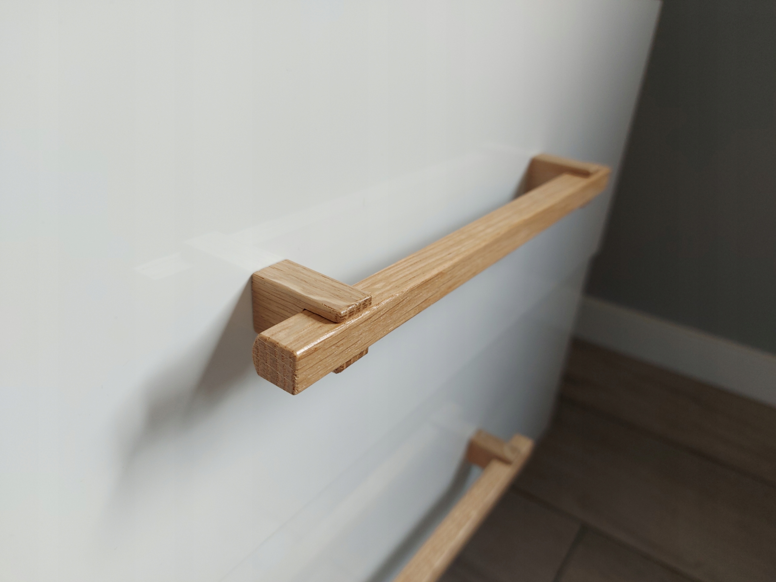 Uchwyt meblowy Reling kształt U dł.370mm roz.320mm Kolor inny