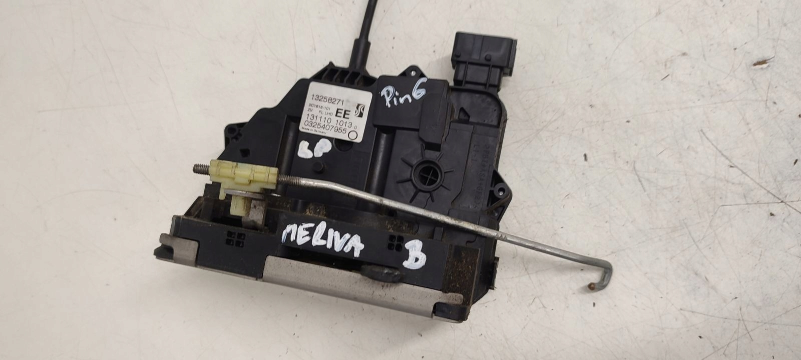 lock door front front left Opel Meriva B