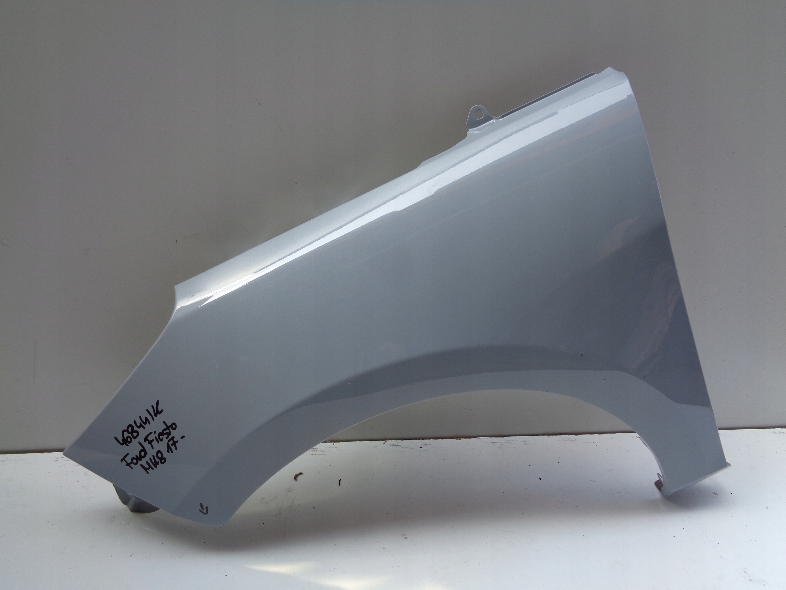 fender left front FORD FIESTA MK8 17- NR 46844
