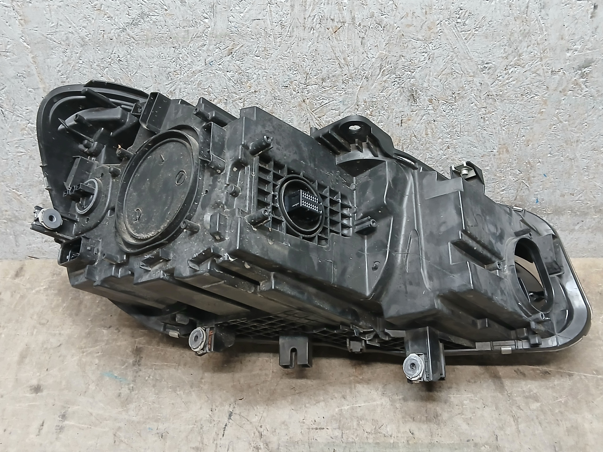 light front left BMW II 2 F45 FULL LED A9 7472213-01