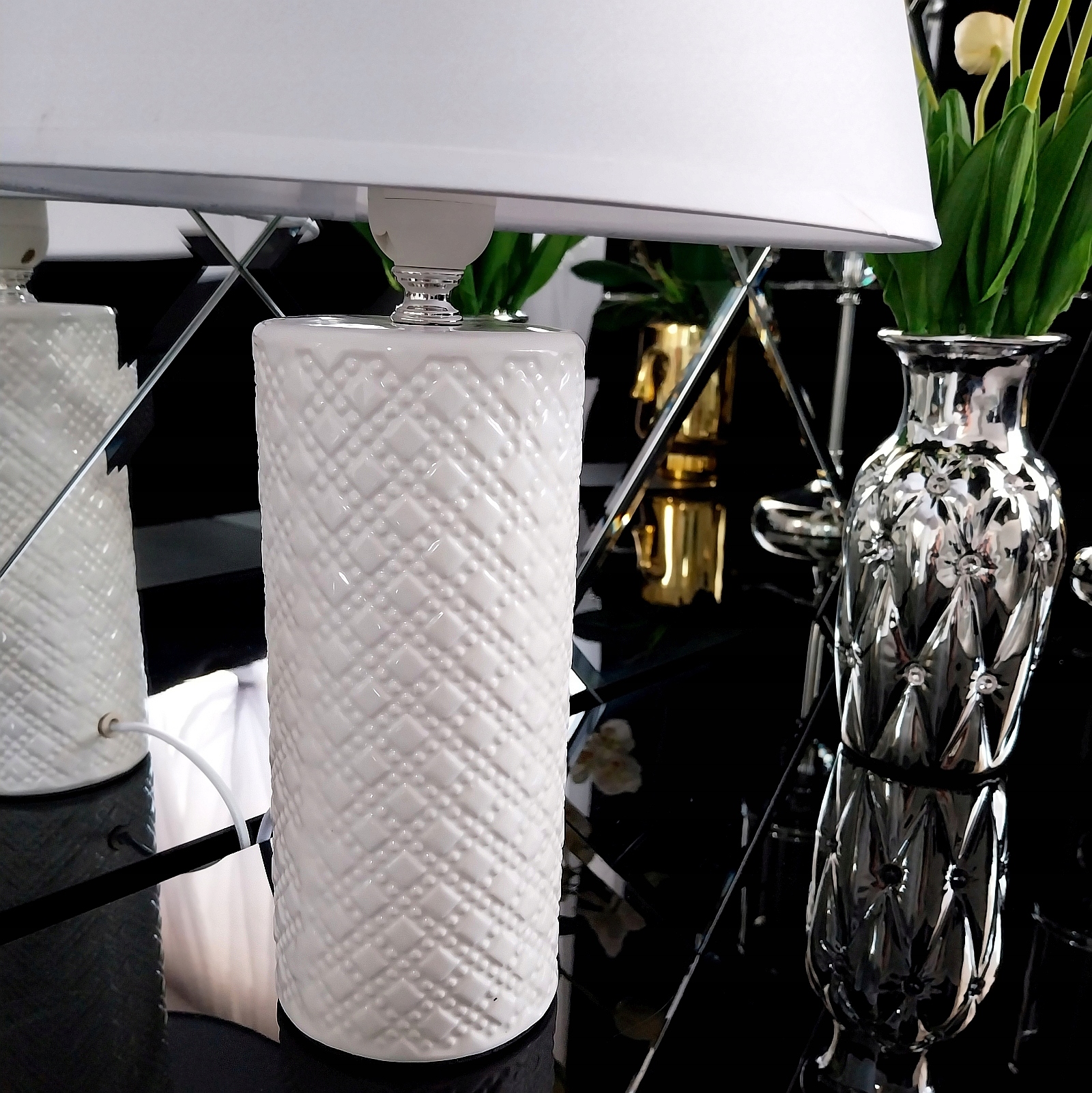 LAMPKA NOCNA BIAŁA NOWOCZESNA LAMPKA STOŁOWA GLAMOUR Marka bez marki