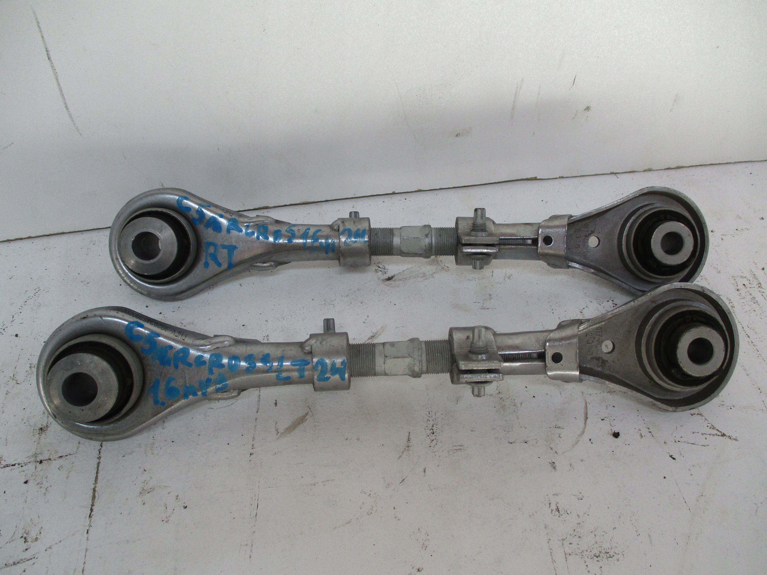 arm console left right CITROEN C5 AIRCROSS rear part