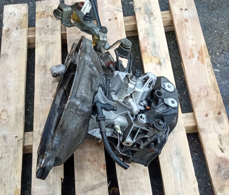 коробка передач 1,2 16V Z12XE opel CORSA C
