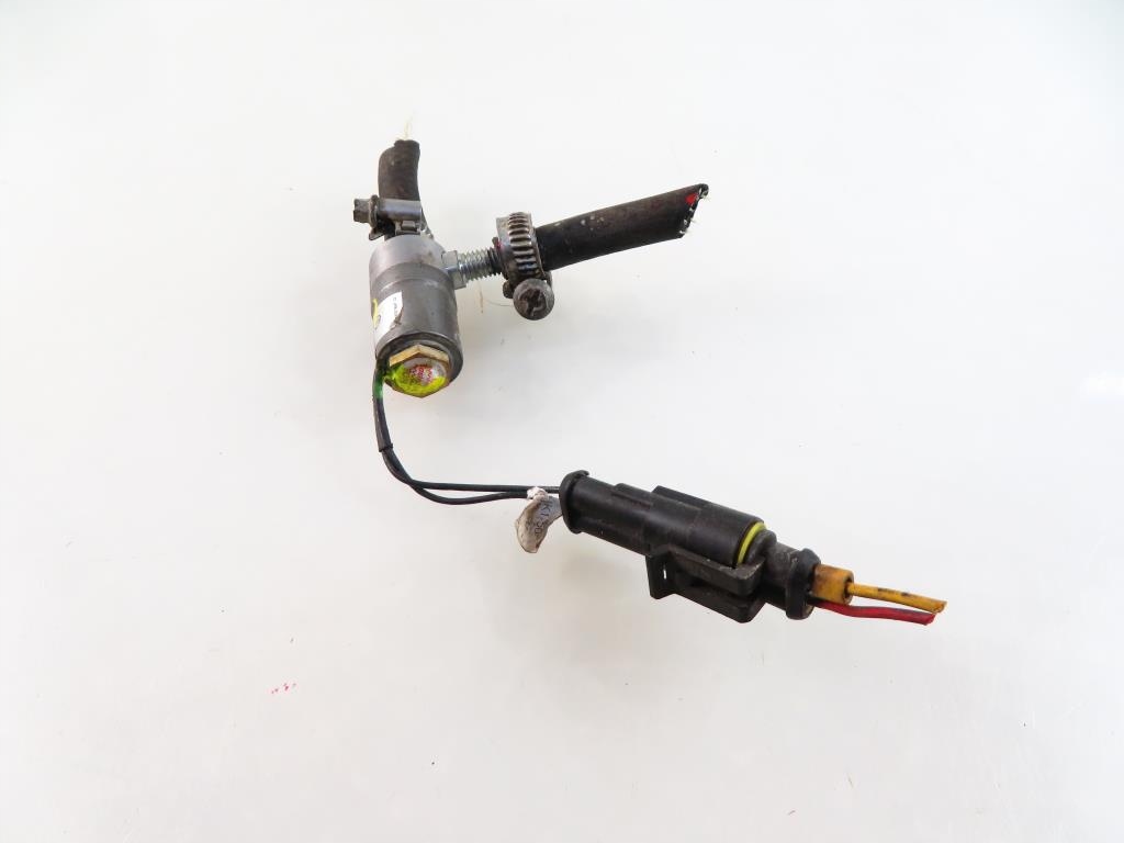 WTRYSKIWACZ MAGIC JET 67R010738 Typ silnika Benzyna