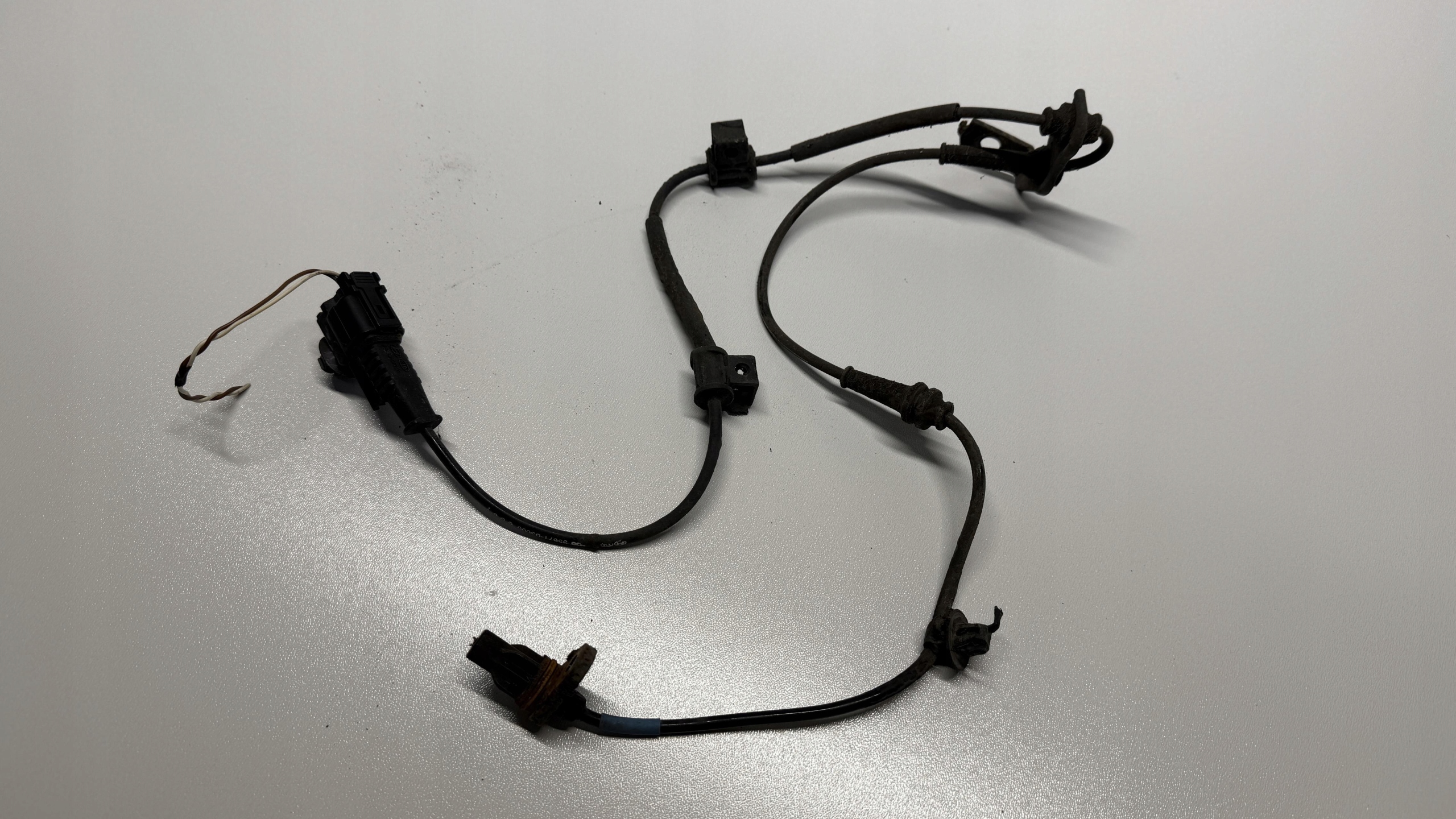 HYUNDAI TUCSON II III KIA SPORTAGE IV sensor ABS right front front 15-21