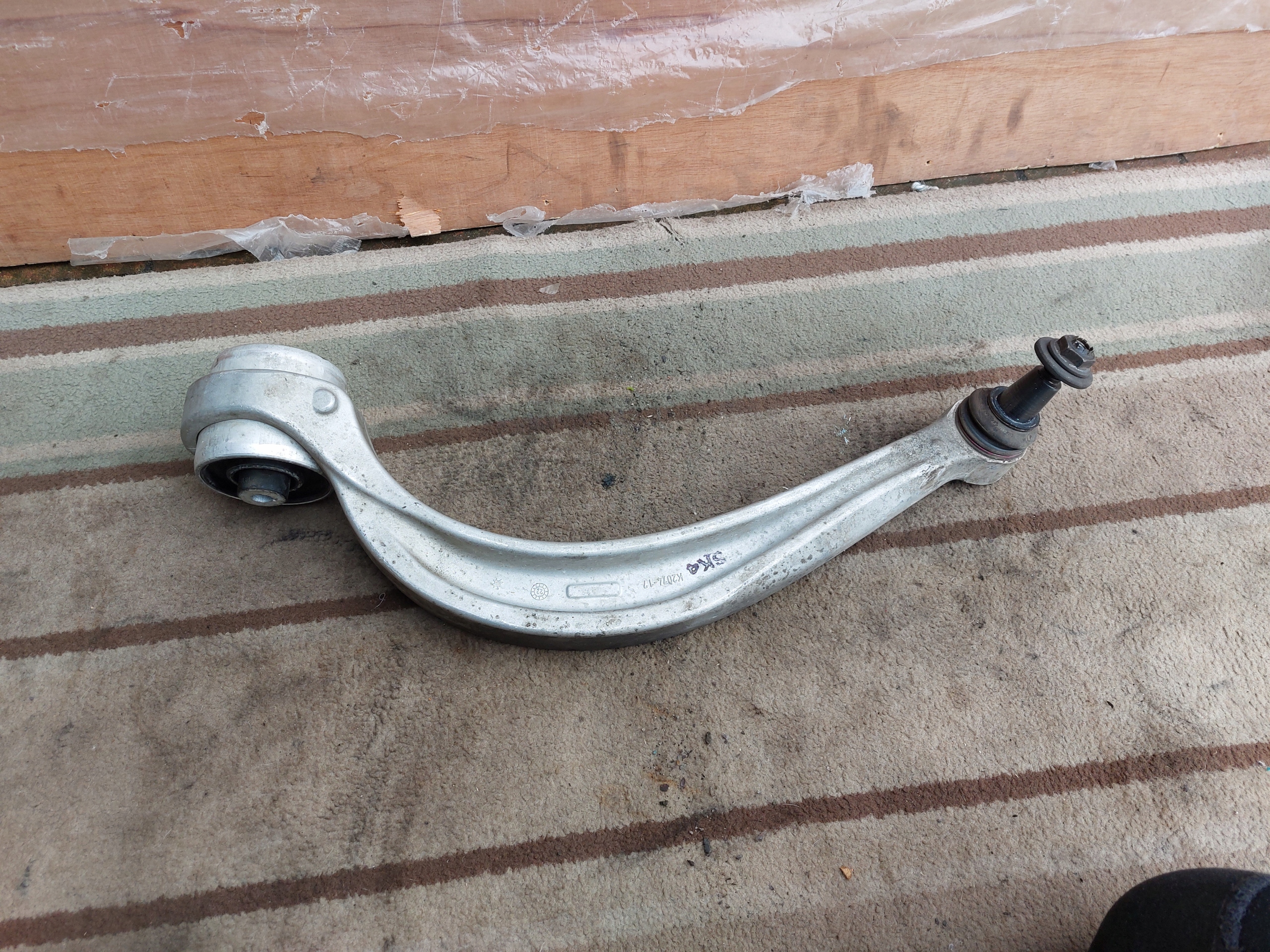 PORSCHE CAYENNE III 9Y0 22r arm right front 4m0407696c