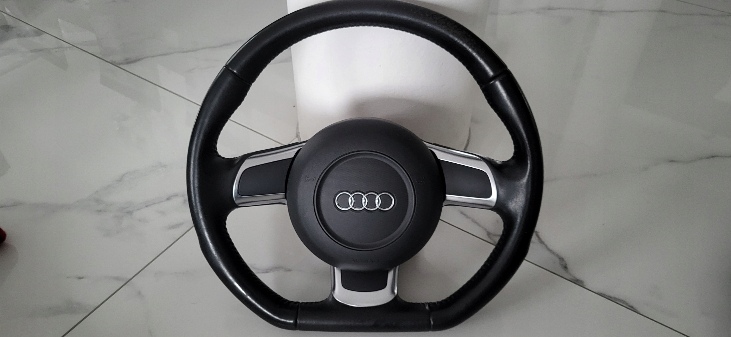 KIEROWNICA AUDI TT TTS TTRS 8J 06-