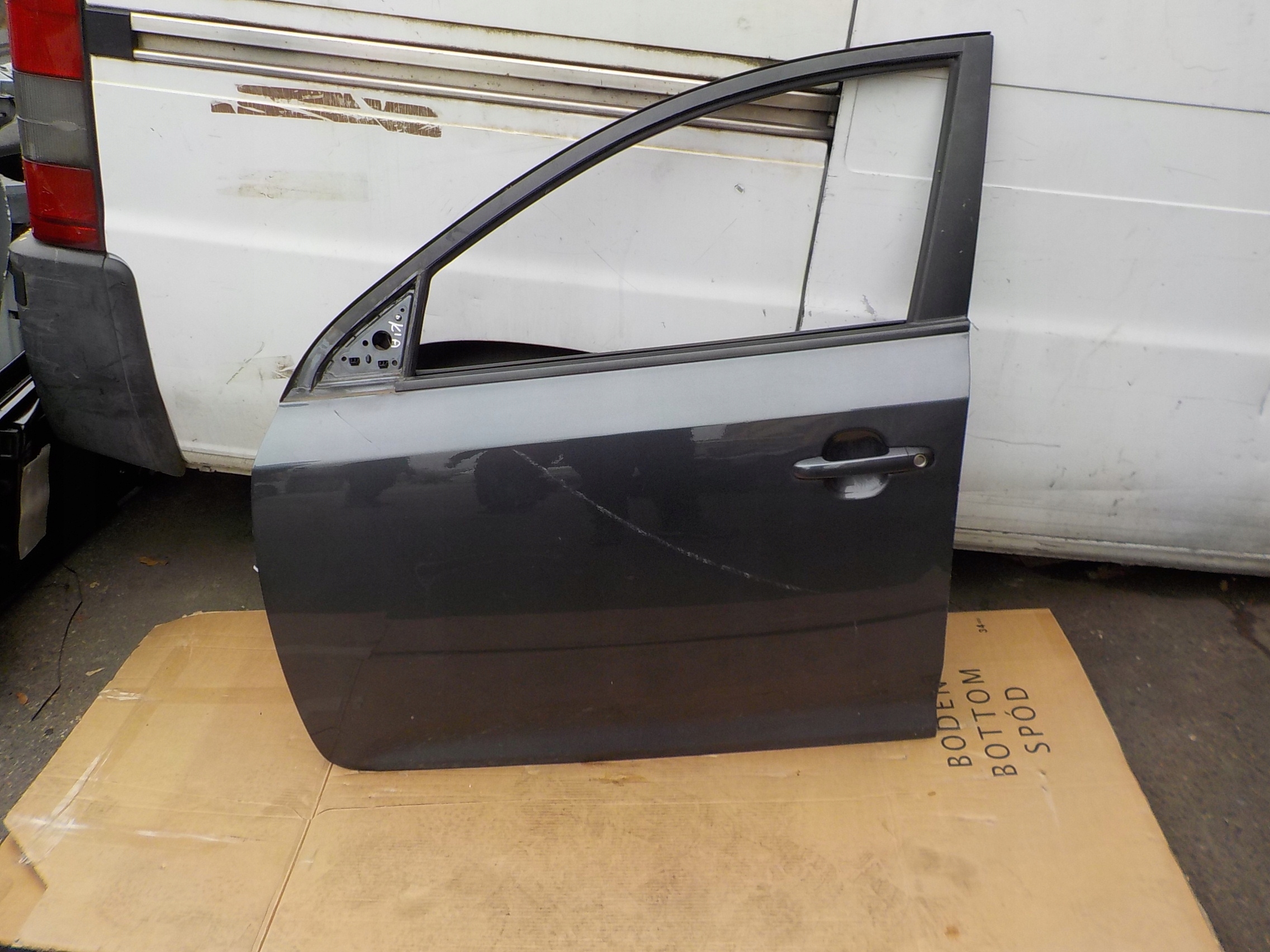 door left front kia ceed and 2009r
