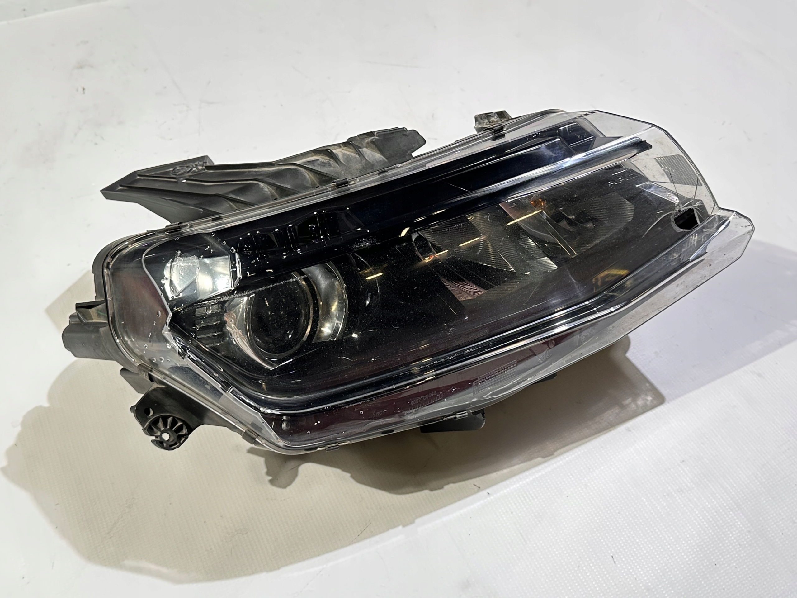 light front front right Chevrolet Camaro 2016+