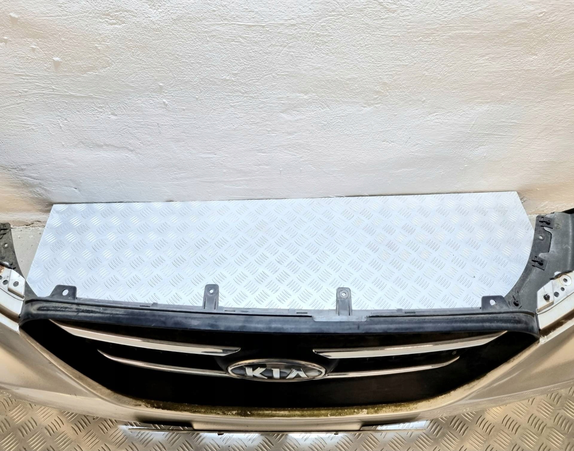 bumper front Kia Carens 2 FG 2009 865111D050