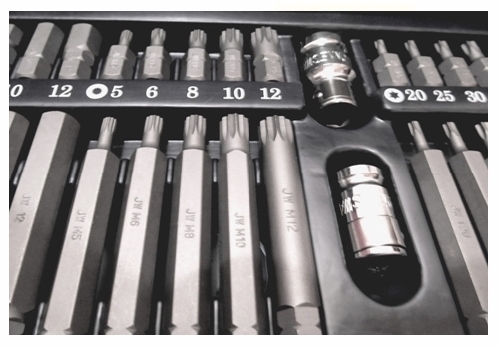 ZESTAW BITOW 40SZT TORX IMBUS SPLINE HEX JONNESWAY Mark Jonnesway