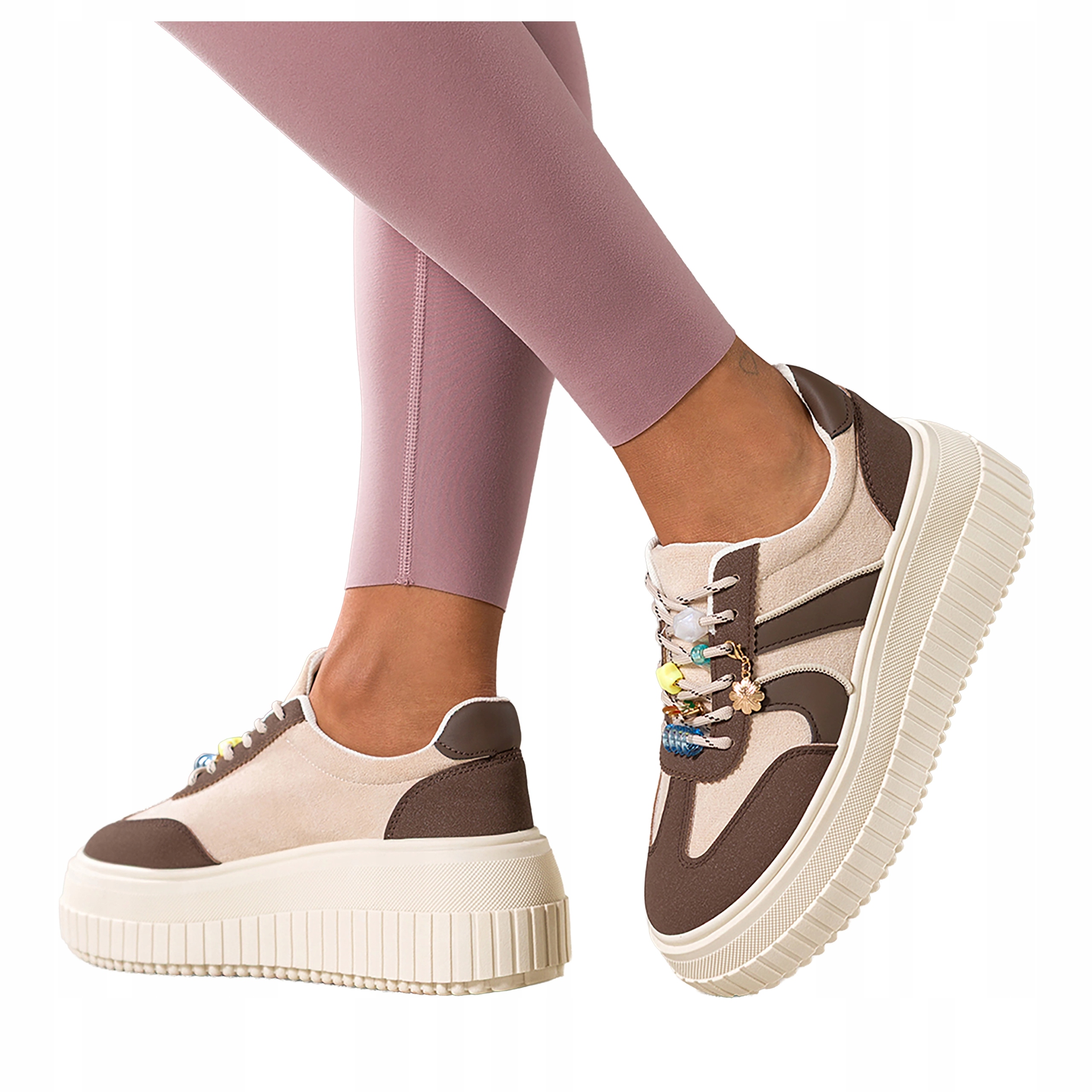 Čkeoladové Tenisky Dámské Šněrovací Rýhované Podrážky Sportovní vel 40