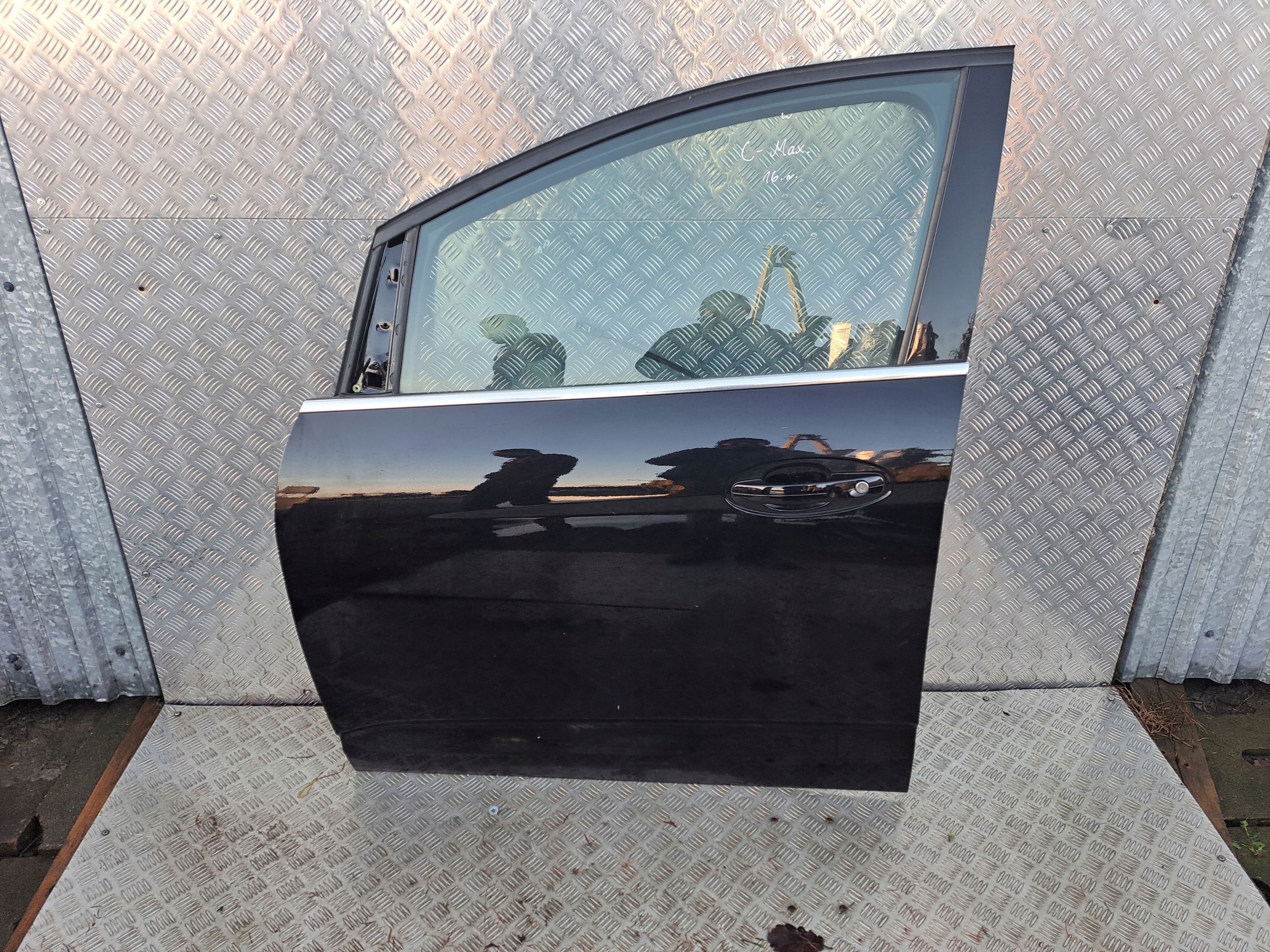 FORD C-MAX LIFT 2016 R DRZWI LEWE PRZÓD Producent części Ford OE