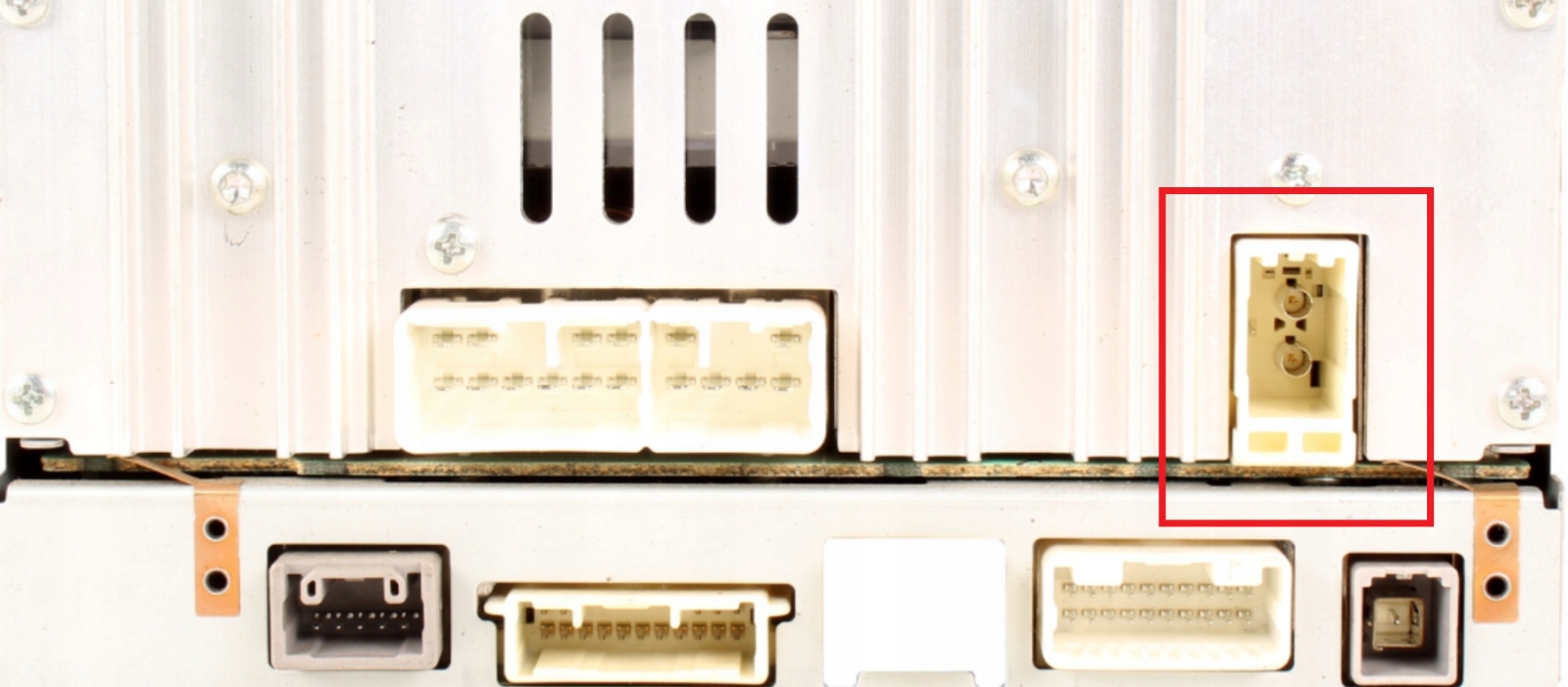 Adapter antenowy do radia fabrycznego Toyota 2009 ->, Subaru Stan opakowania oryginalne