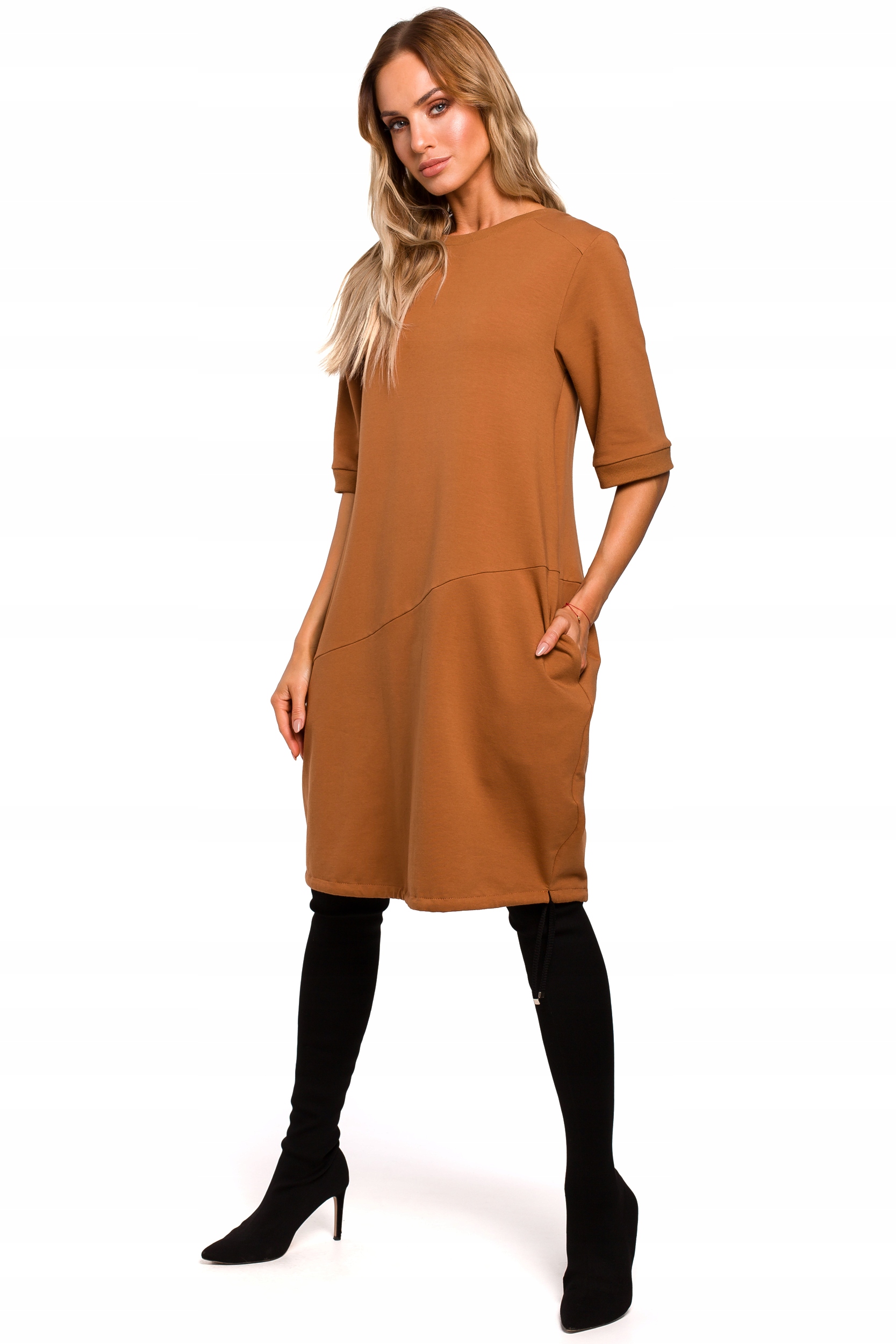 

M451 Sukienka bombka - karmelowa 42 | XL