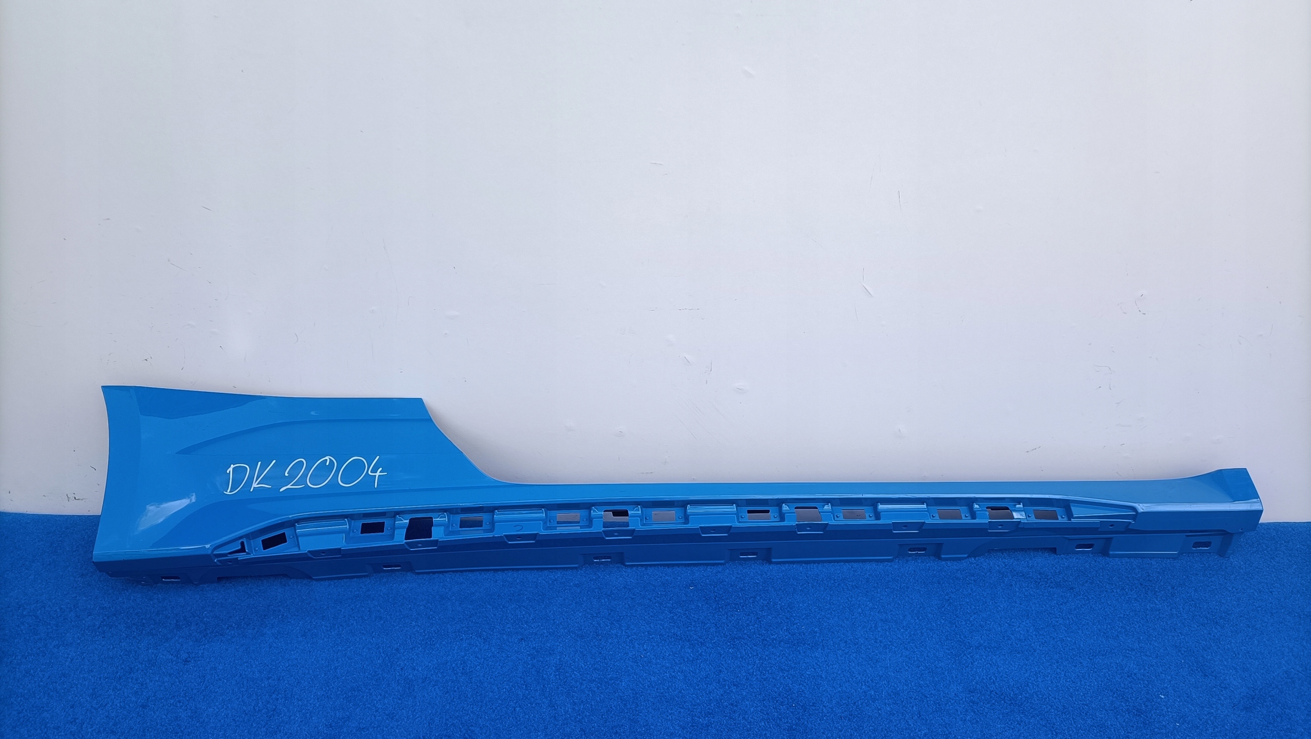 AUDI RS5 LIFT right threshold moulding threshold cap 8W6853860F DK2004