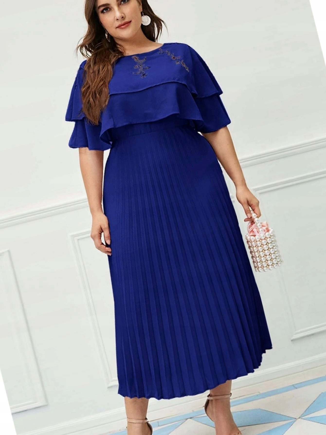 Šaty Maksi s vyšívaným výstřihem, velikost 42