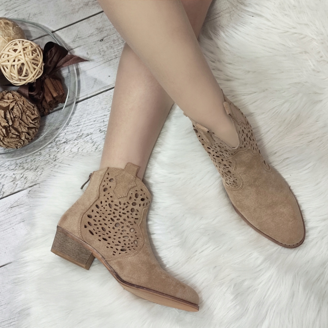 BOTKI DAMSKIE AŻUROWE Z SUWAKIEM NISKI OBCAS rozm. 41 Rozmiar 41