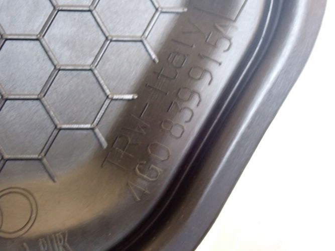 AUDI A6 C7 KOMBI 11- door left rear. rear part