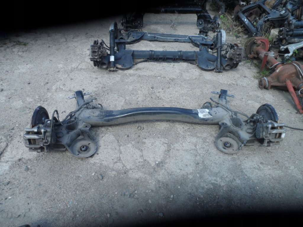 ZAWIESZENIE OS OSKA BELKA TYL PEUGEOT 308